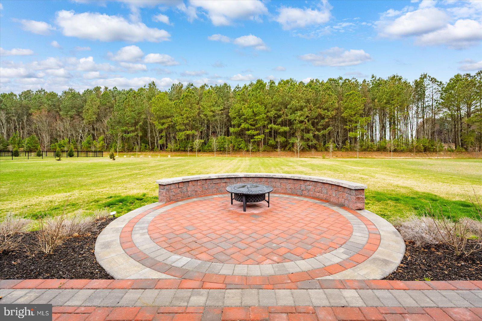 WOODFIELD PRESERVE - Residential