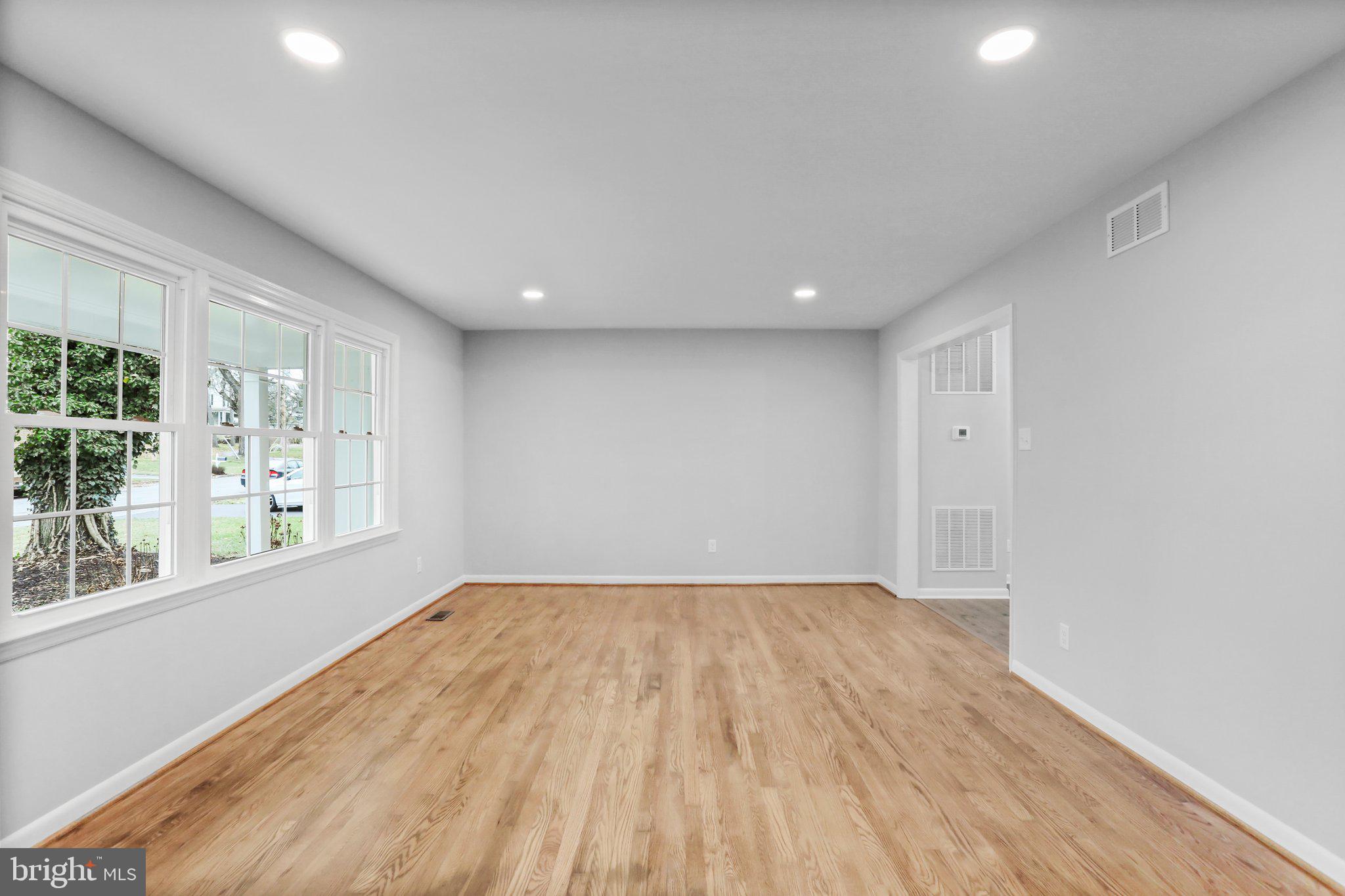 SPRING VALLEY - Residential