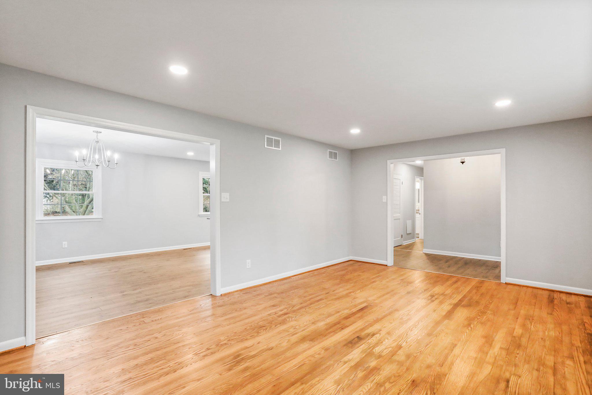 SPRING VALLEY - Residential