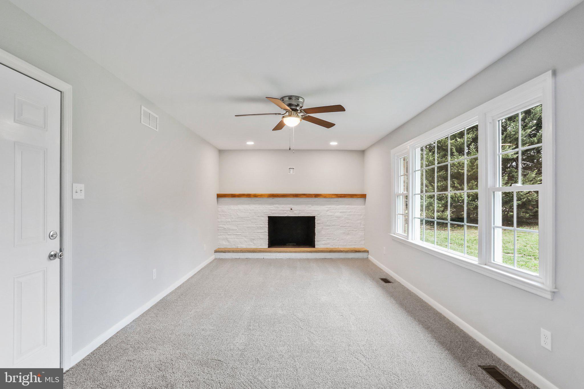 SPRING VALLEY - Residential