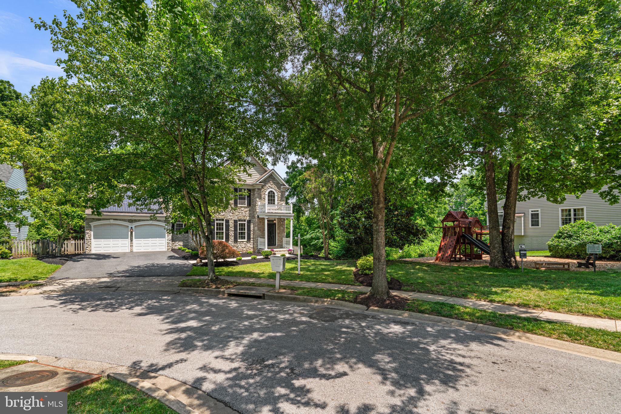 3193 SAINT CHARLES PLACE