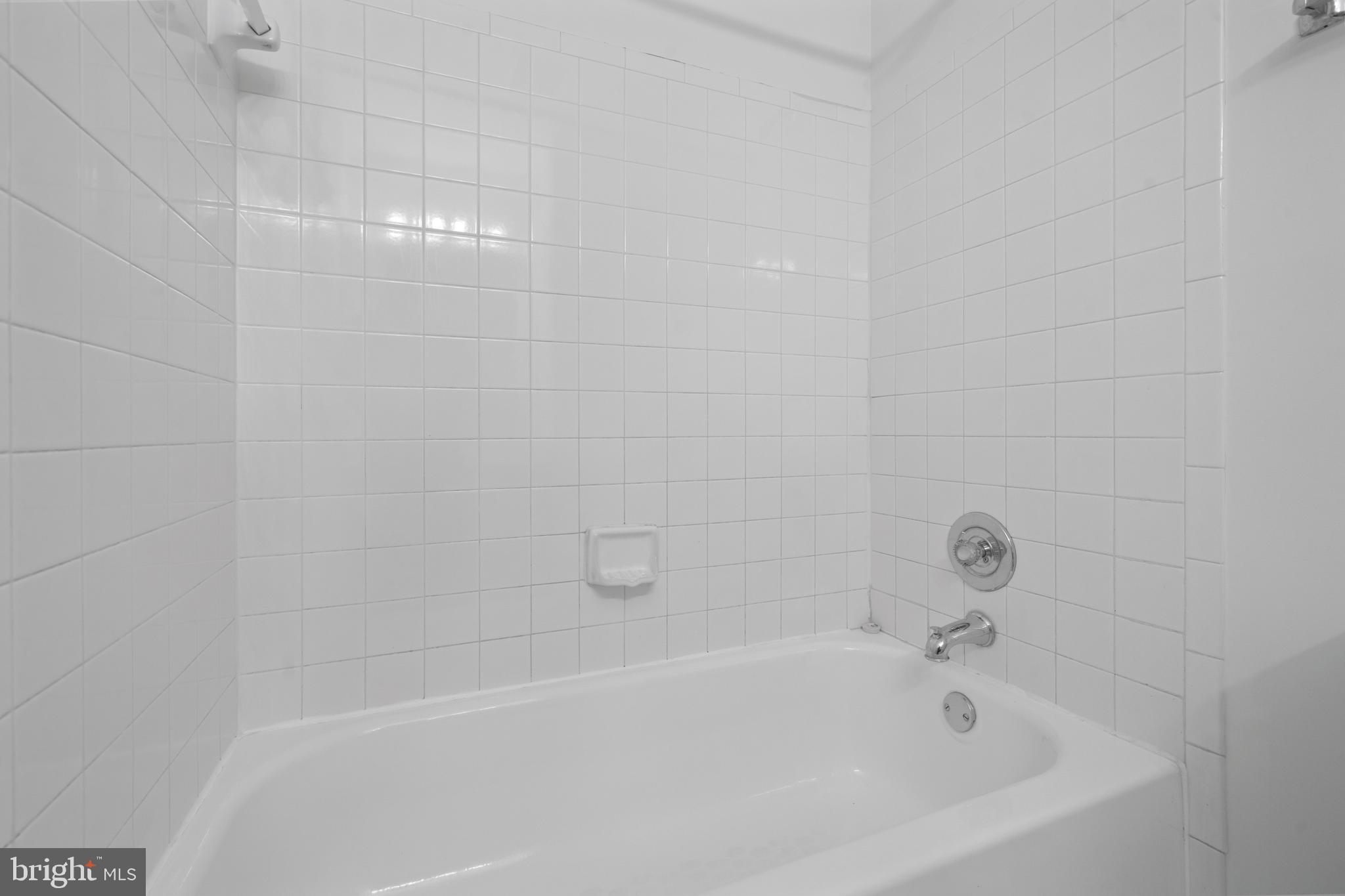 COMPTON VALLEY ESTATES - Residential