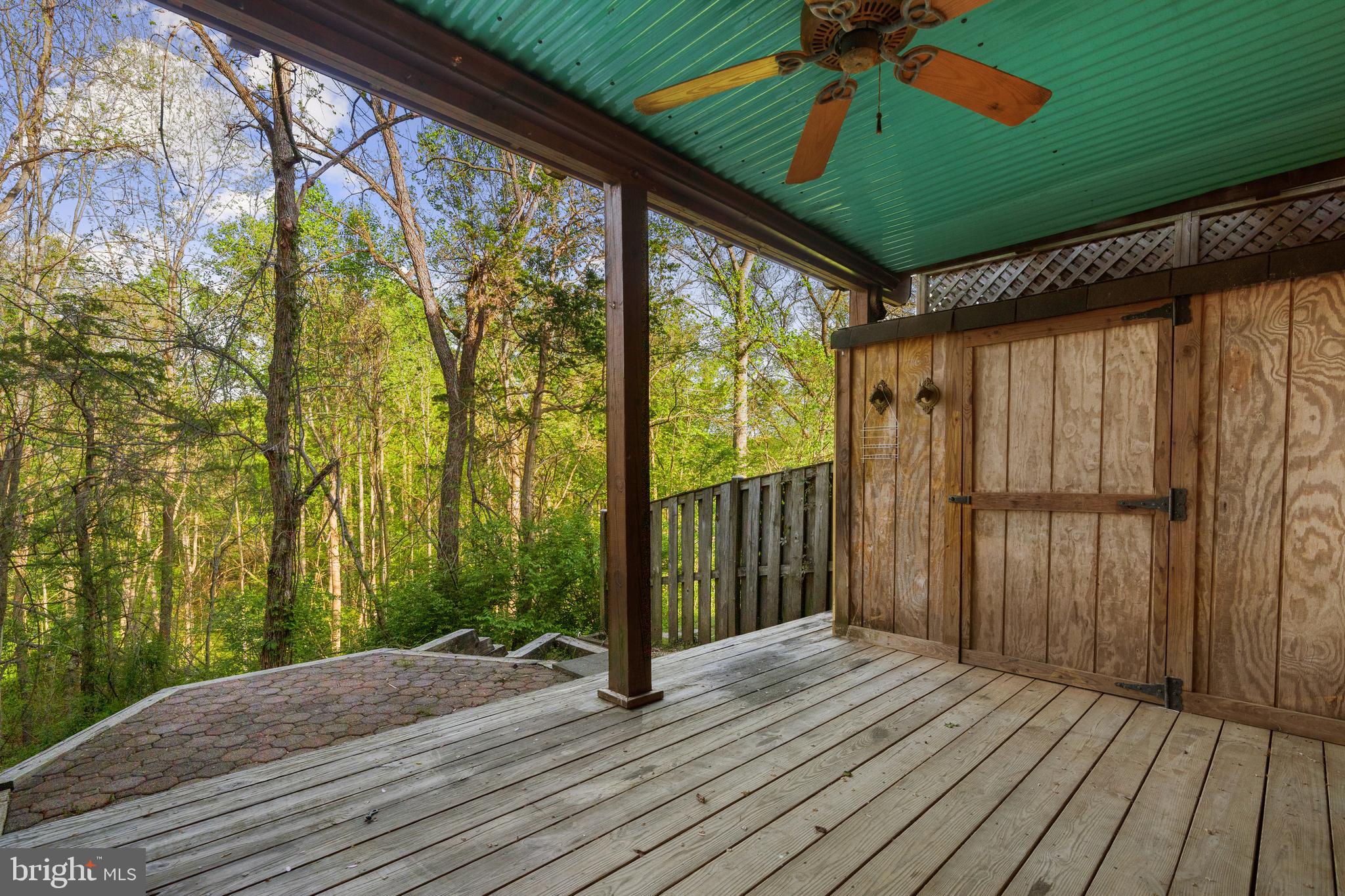 COMPTON VALLEY ESTATES - Residential