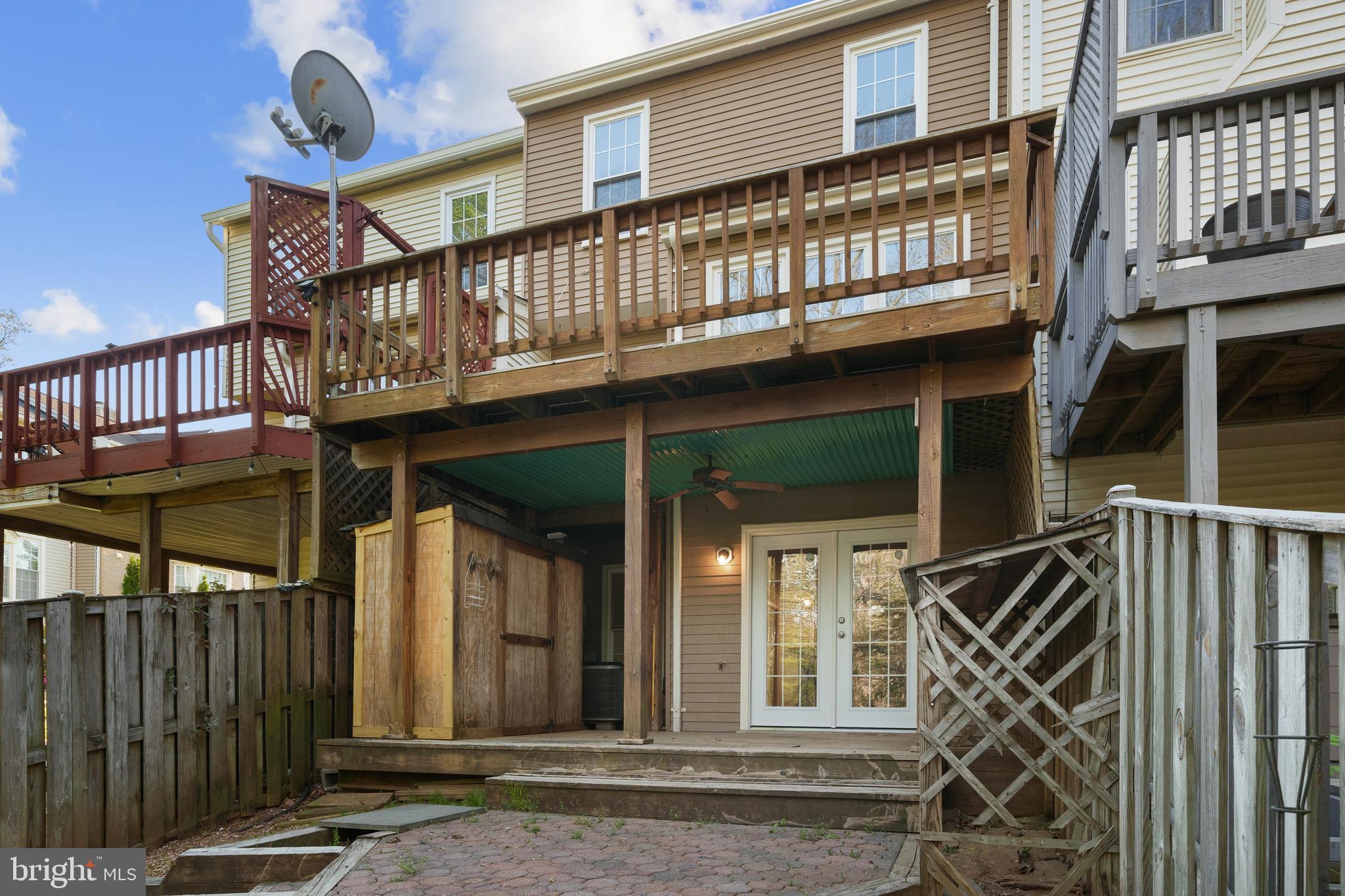 COMPTON VALLEY ESTATES - Residential