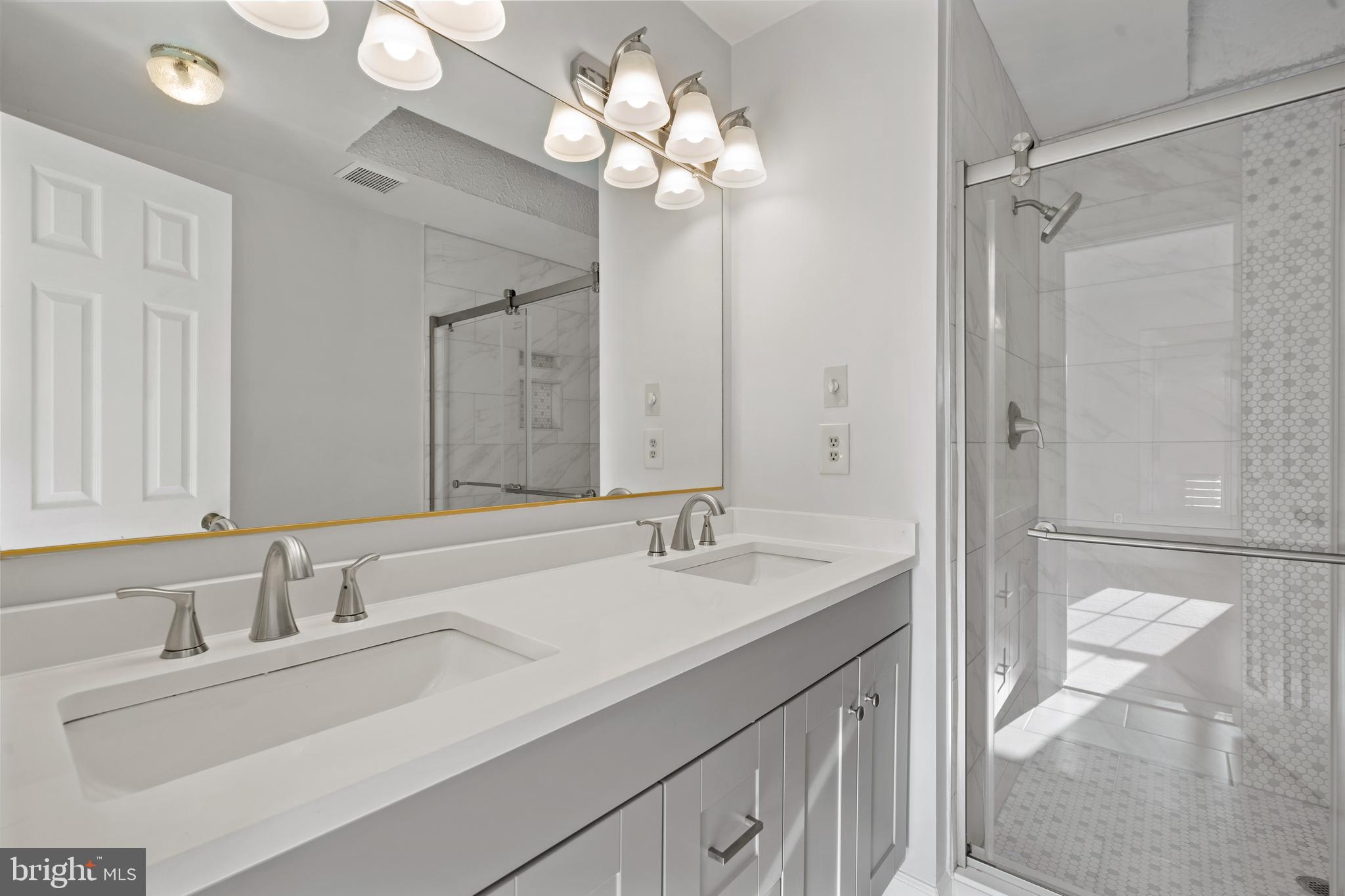 COMPTON VALLEY ESTATES - Residential