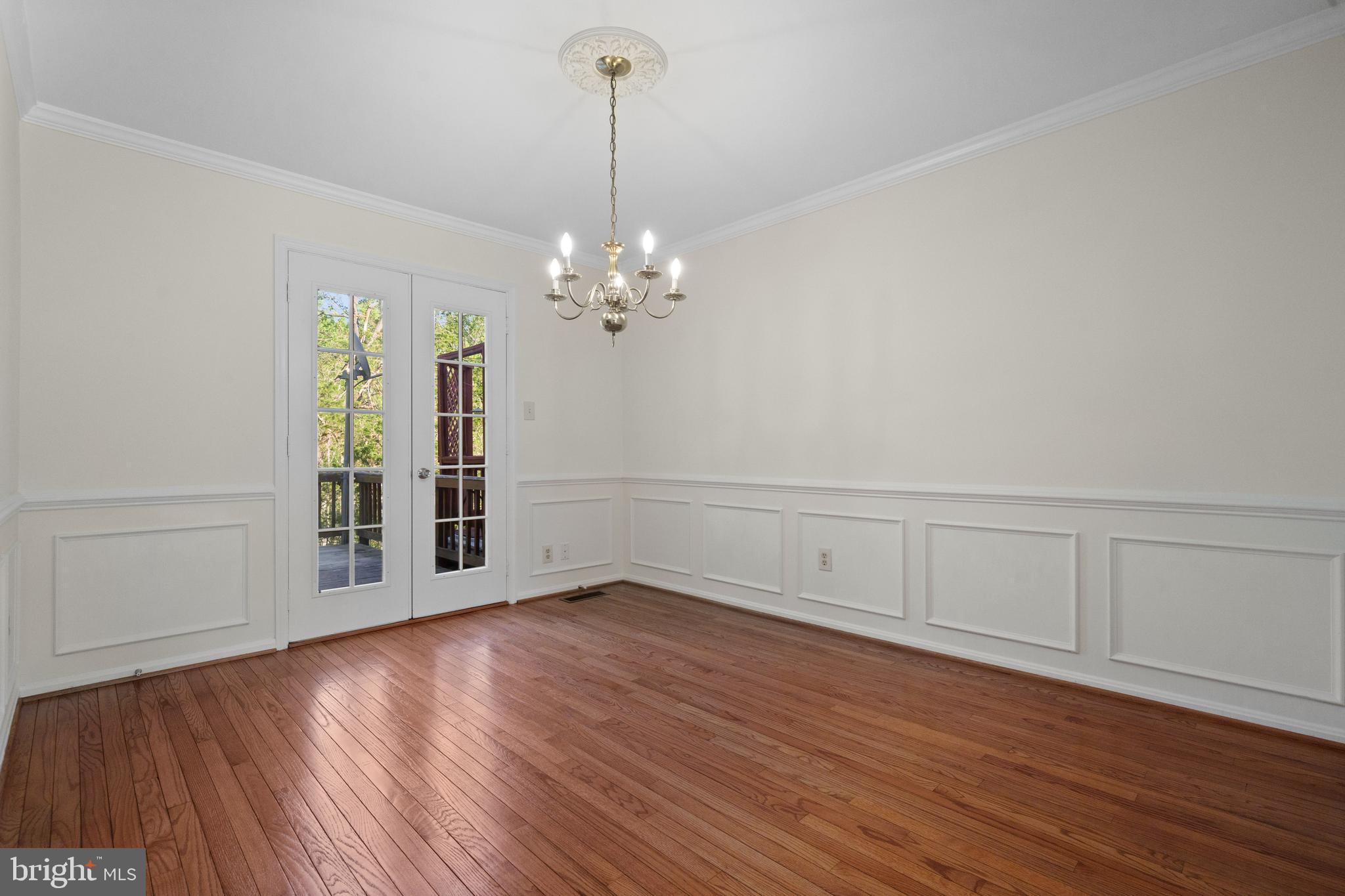 COMPTON VALLEY ESTATES - Residential