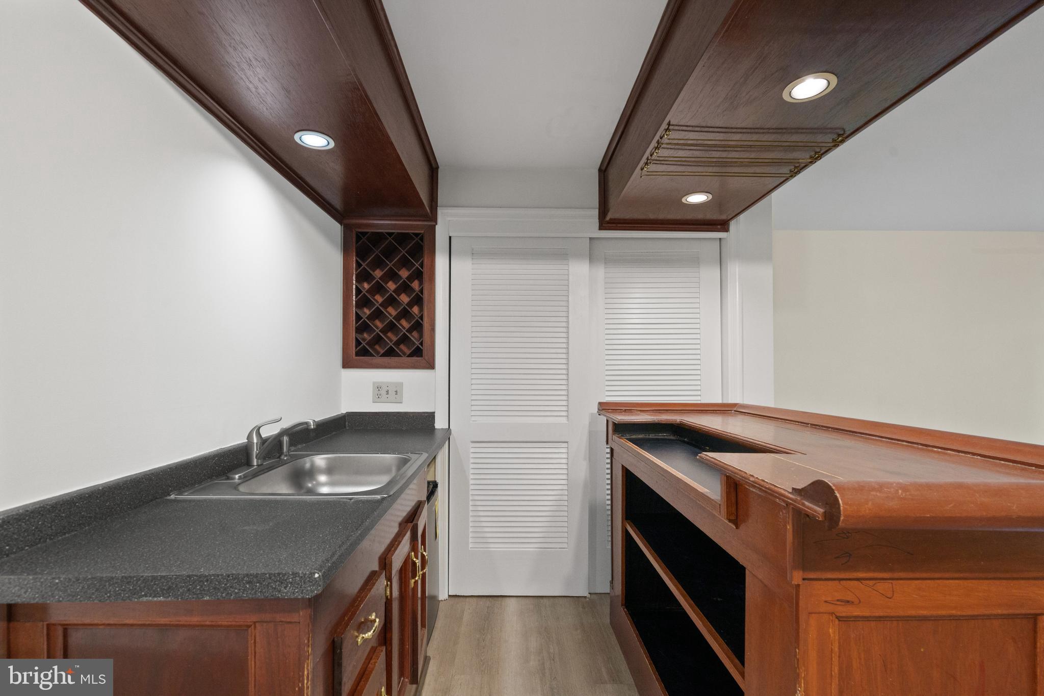 COMPTON VALLEY ESTATES - Residential