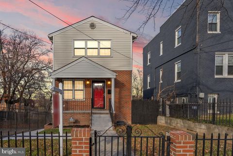 4410 FOOTE STREET NE WASHINGTON DC 20019