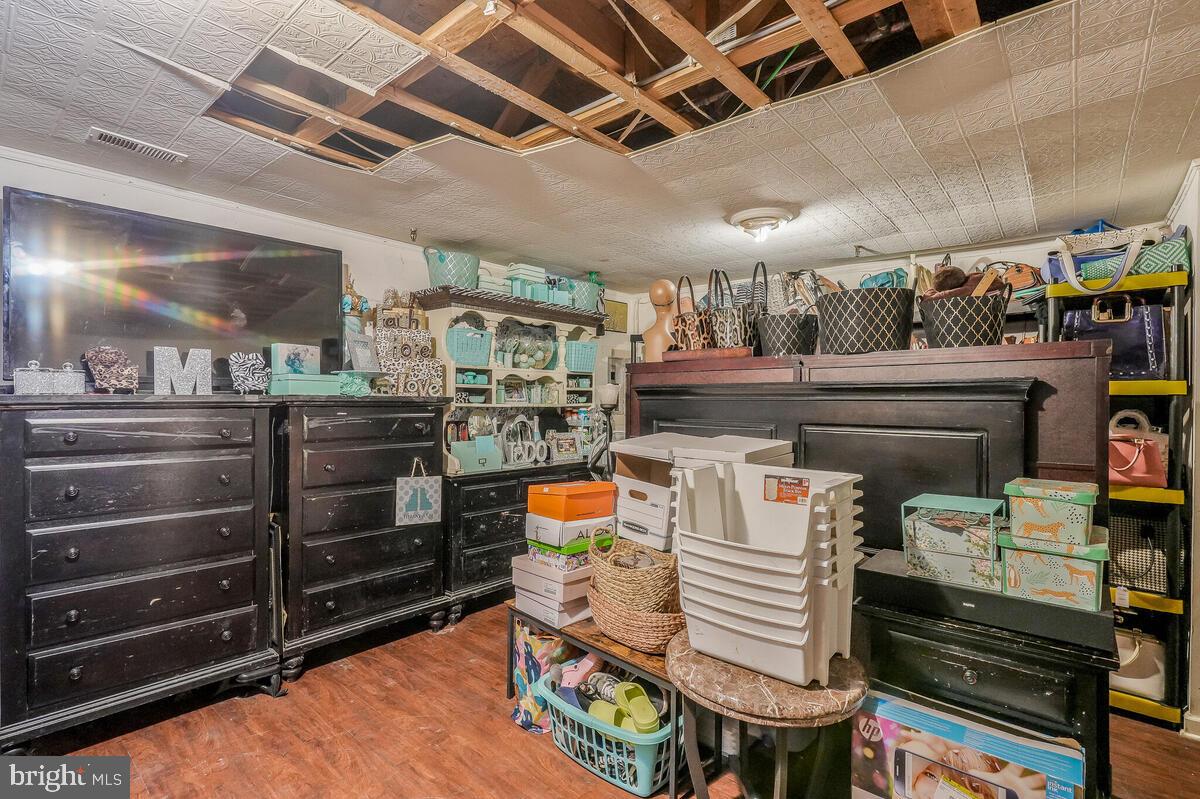 ROYAL PLAZA - Residential