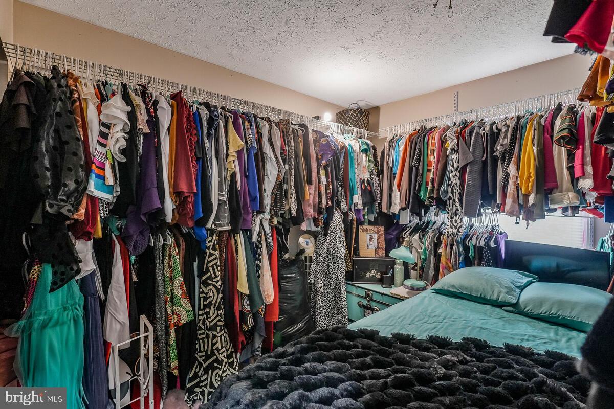 ROYAL PLAZA - Residential