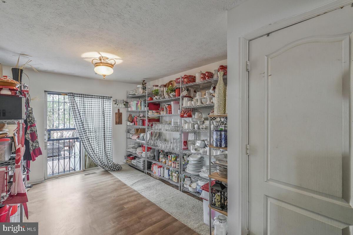 ROYAL PLAZA - Residential