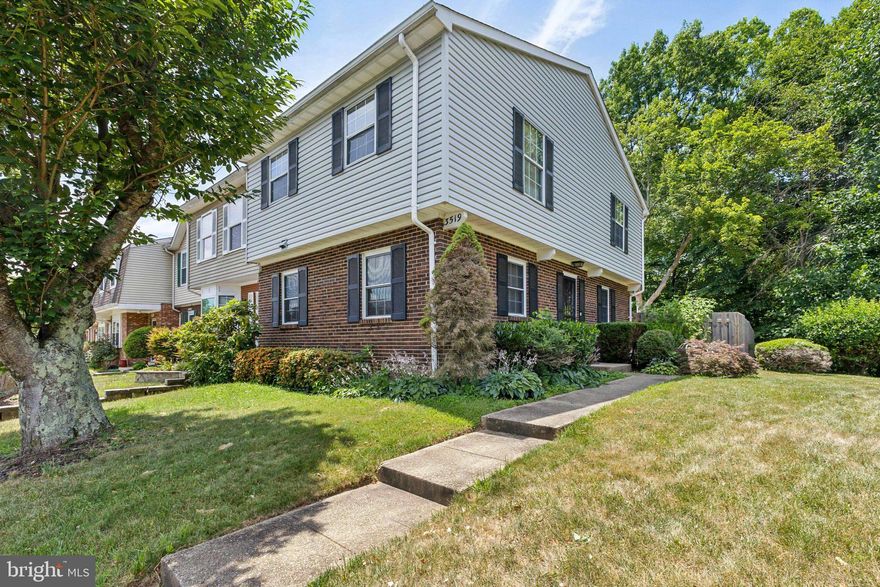 Truly amazing  corner town home conveniently located within minutes to Potomac Mills mall, Stonebridge shopping center, commuter lots, I 95 and all major shopping centers. This beautiful home offers 3 bedrooms and 2 and half bathrooms. Home is freshly painted through out with brand new carpets. Fabulous wood flooring in the foyer and through out the kitchen. Airy and sunny kitchen offers gas cooking, plentiful cabinet space and kitchen island. Cozy family room with gas fireplace and sliding glass doors to a huge patio and fully fenced in backyard for entertainment and privacy. Half bath on main level with a separate room for Washer/ Dryer. Upper level offers 3 spacious bedrooms included master bed with its private bathroom and 2 other rooms with a hall bath.