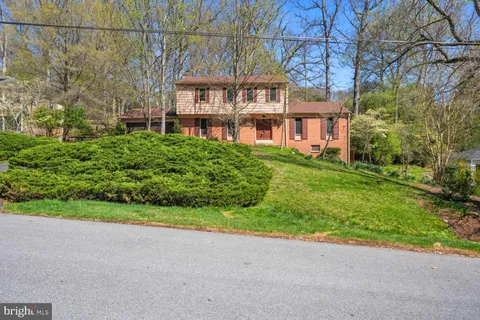 12509 White Drive, Silver Spring, MD MLS: MDMC2169892