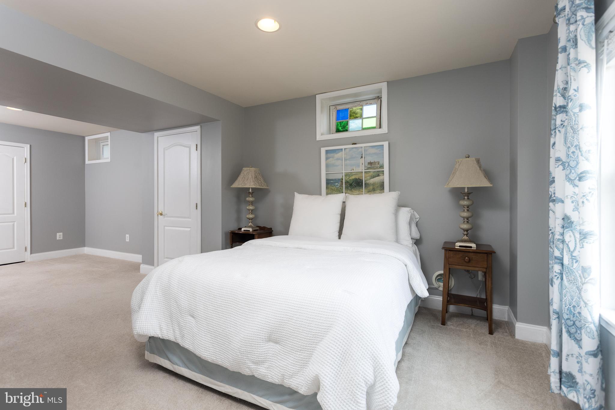 WILLOW VALE FARMS - Residential