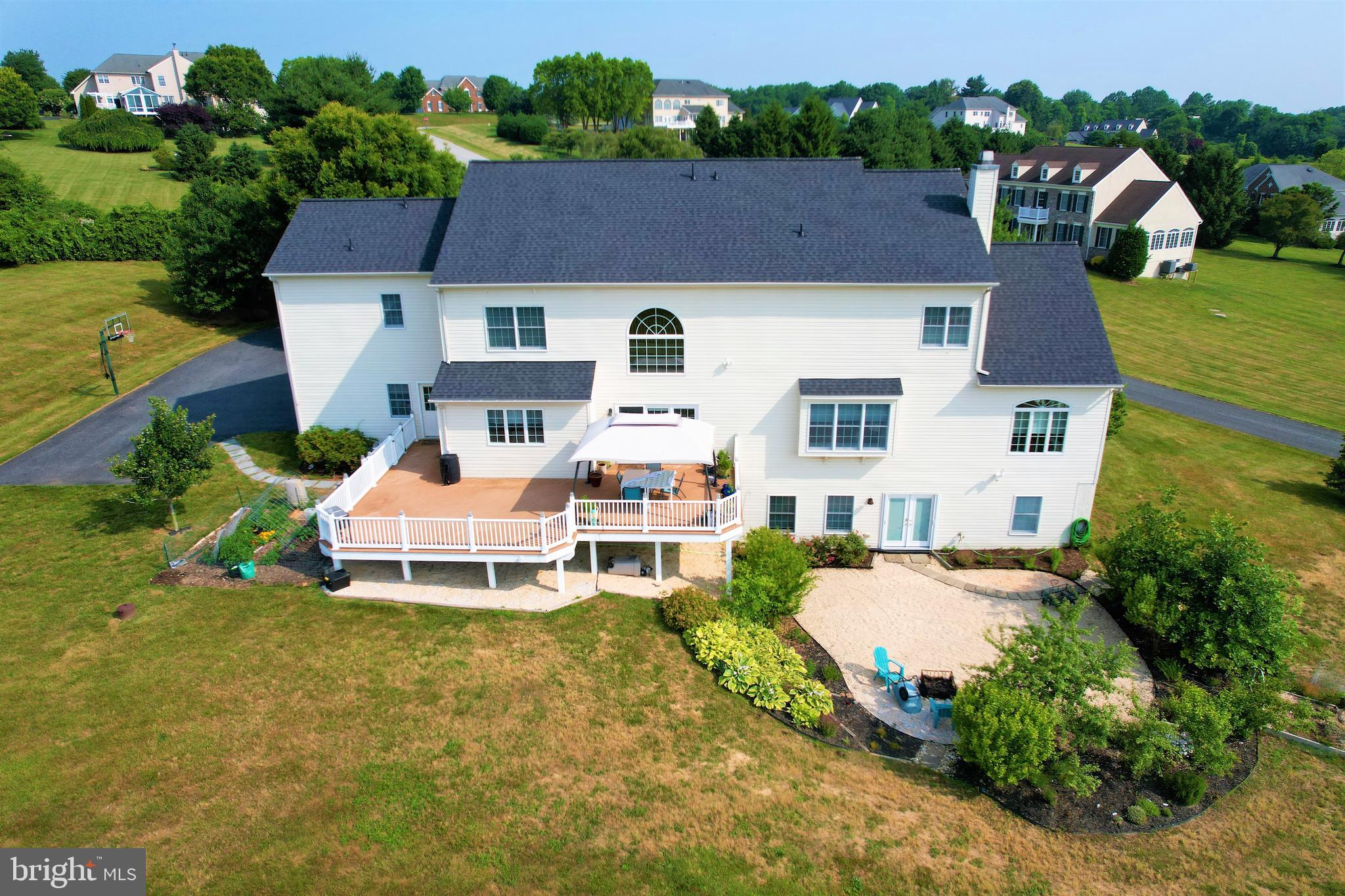 WILLOW VALE FARMS - Residential