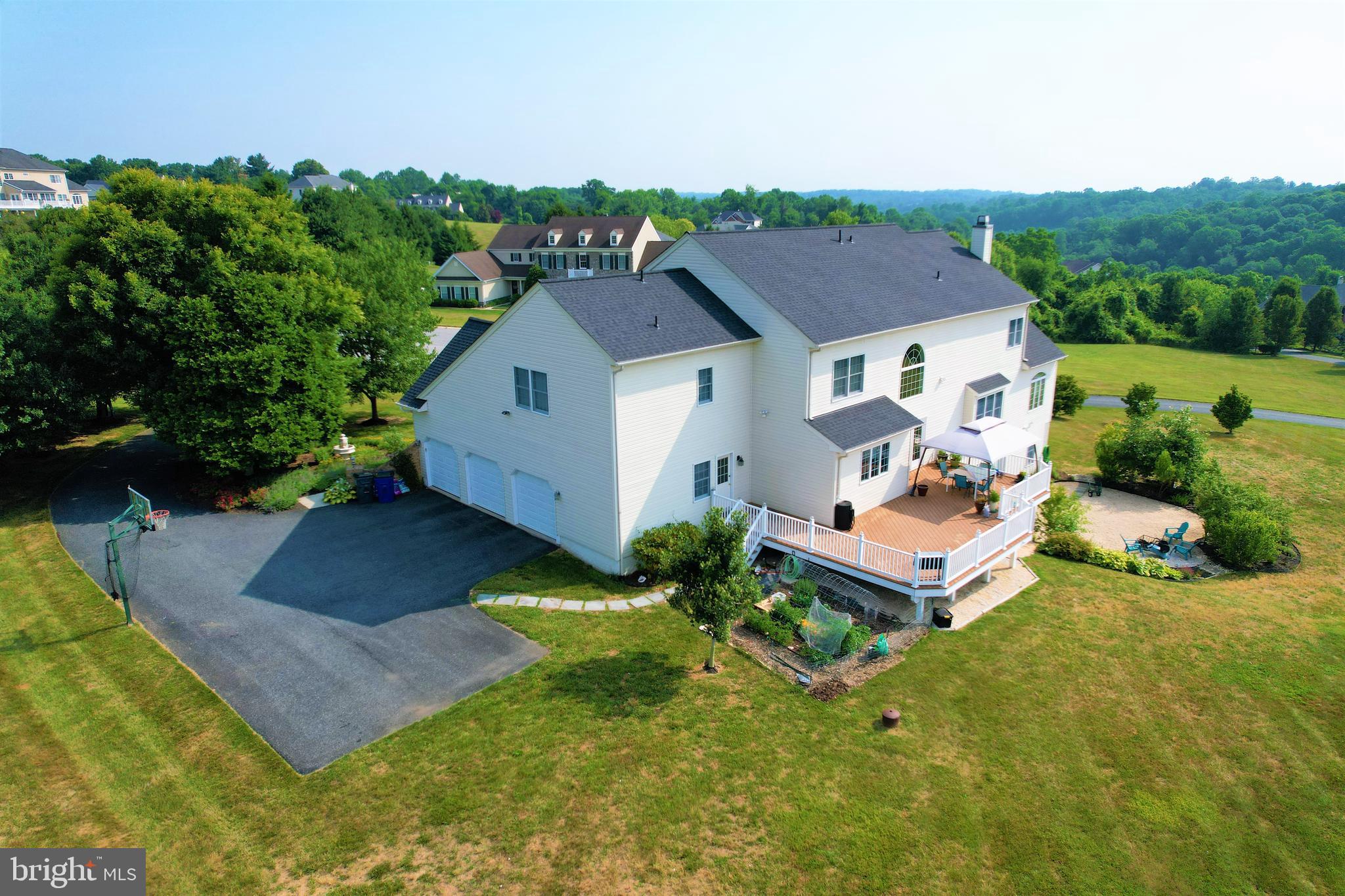 WILLOW VALE FARMS - Residential