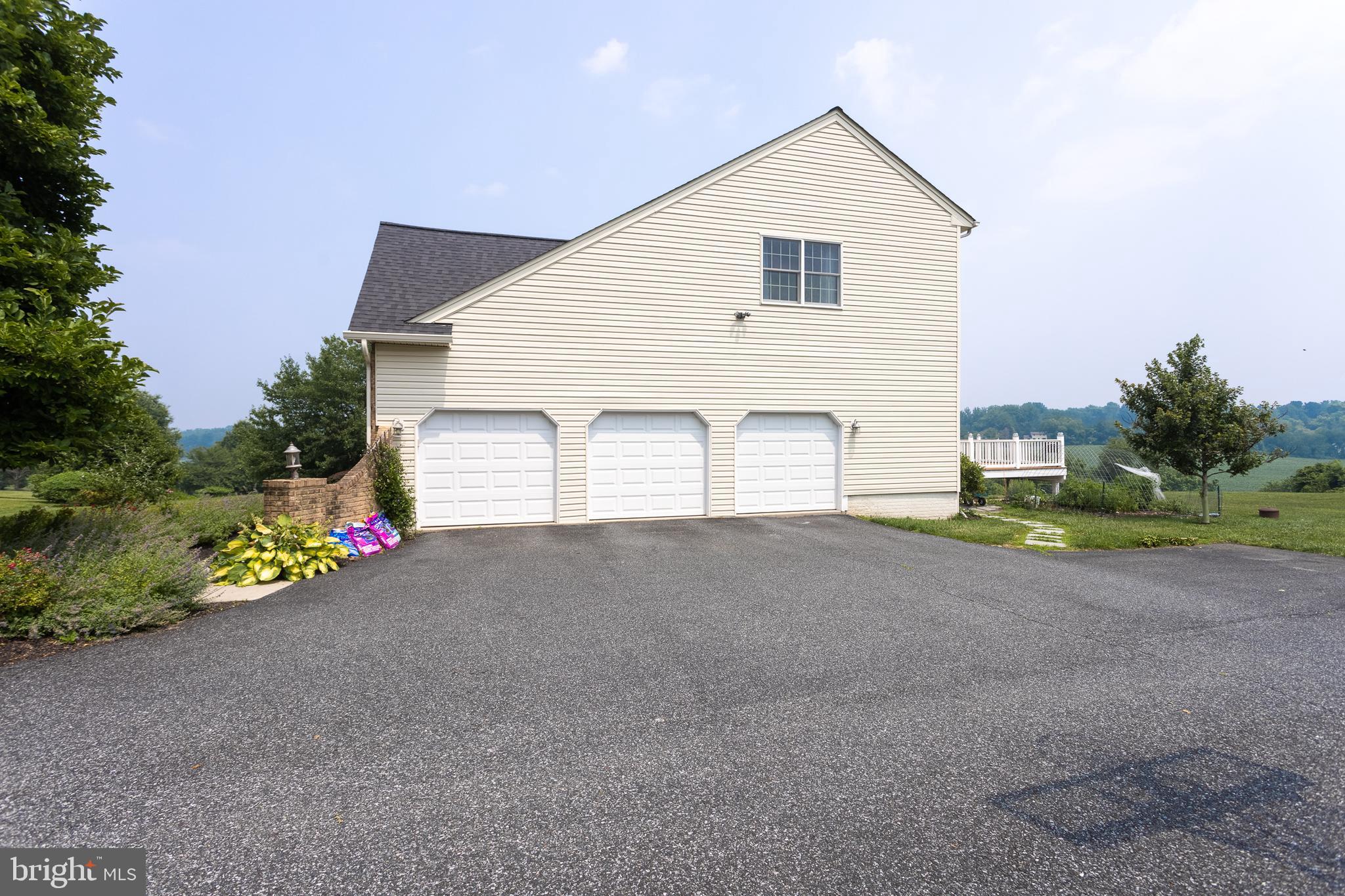 WILLOW VALE FARMS - Residential