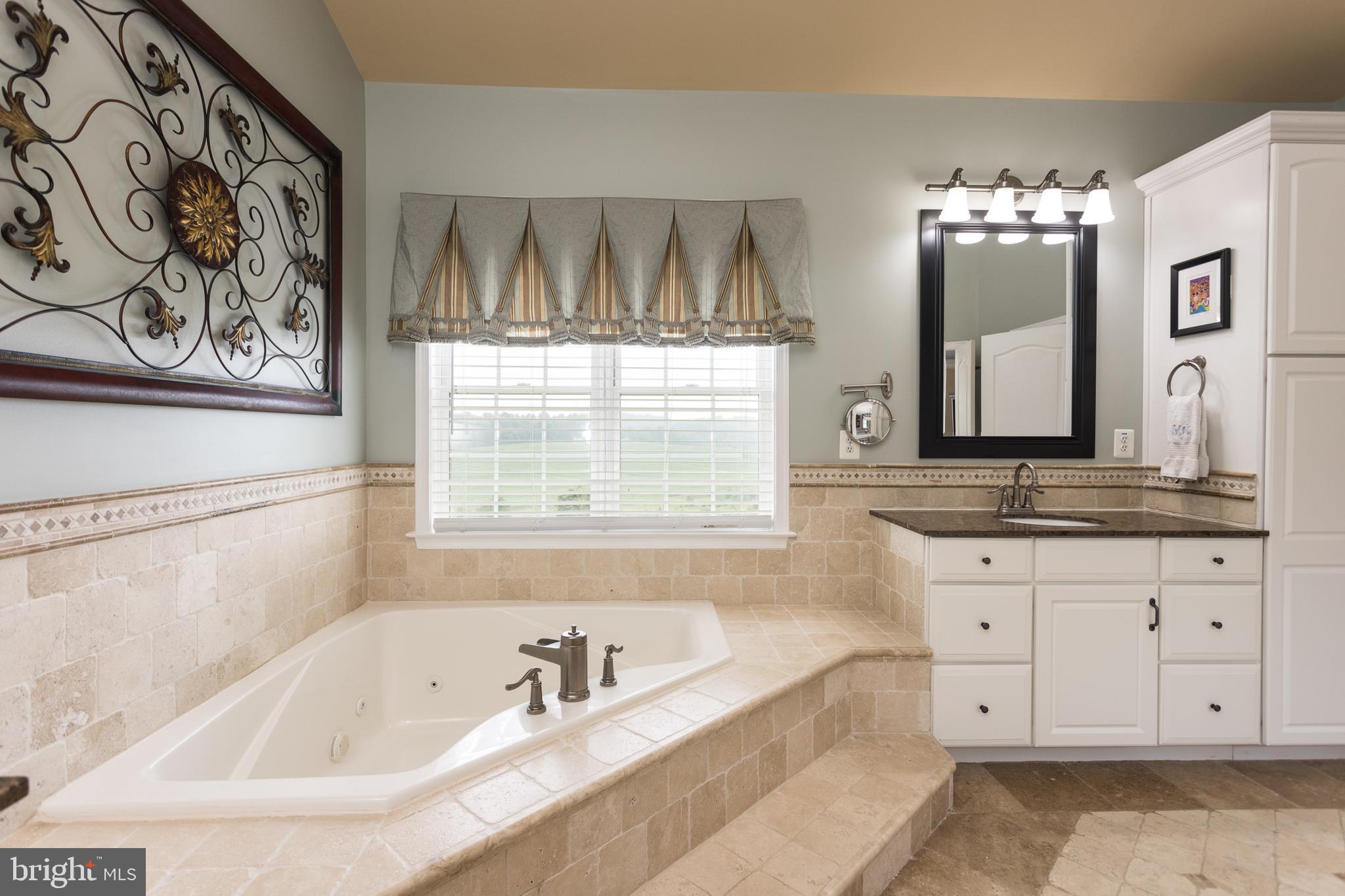 WILLOW VALE FARMS - Residential