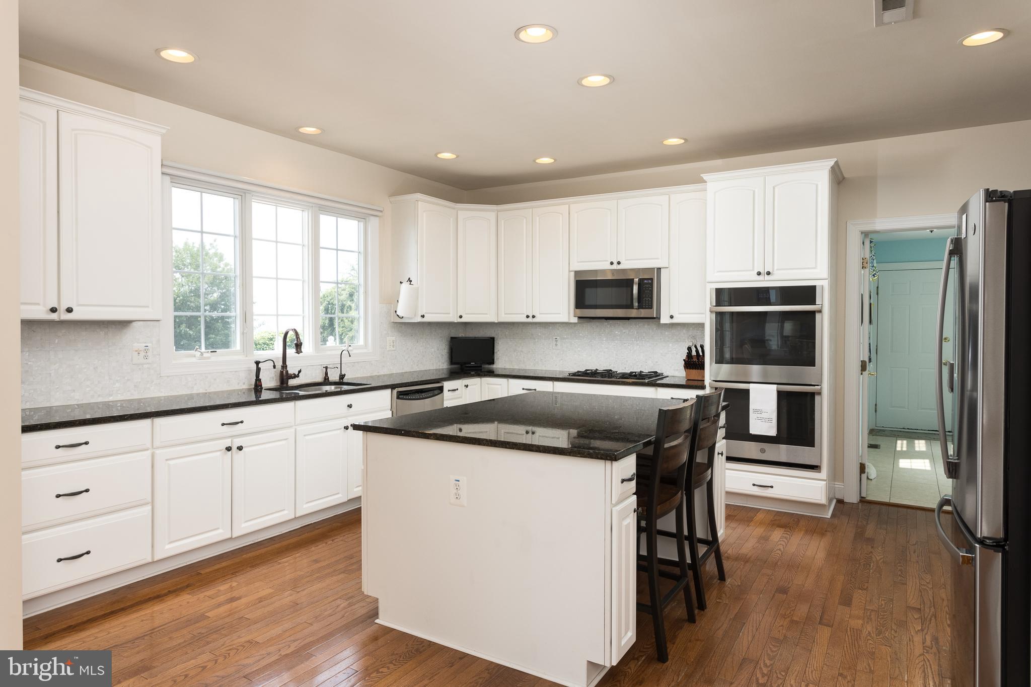 WILLOW VALE FARMS - Residential