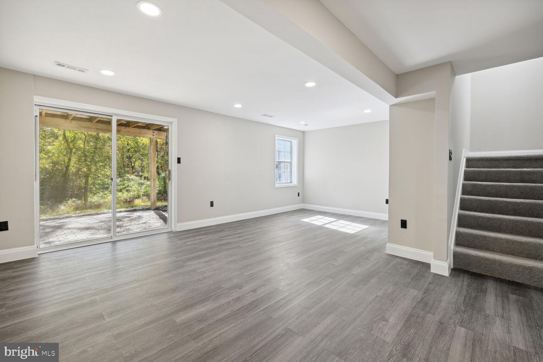 EMORY GROVE HILLS - Residential