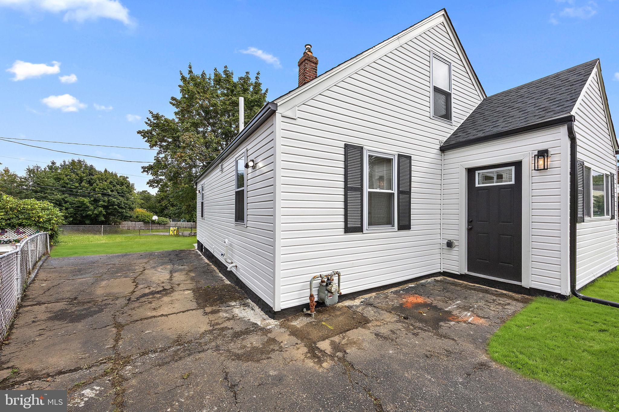 53 SEWARD LANE