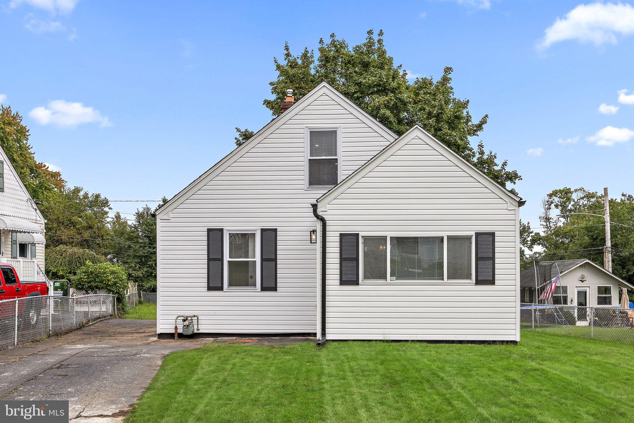 53 SEWARD LANE