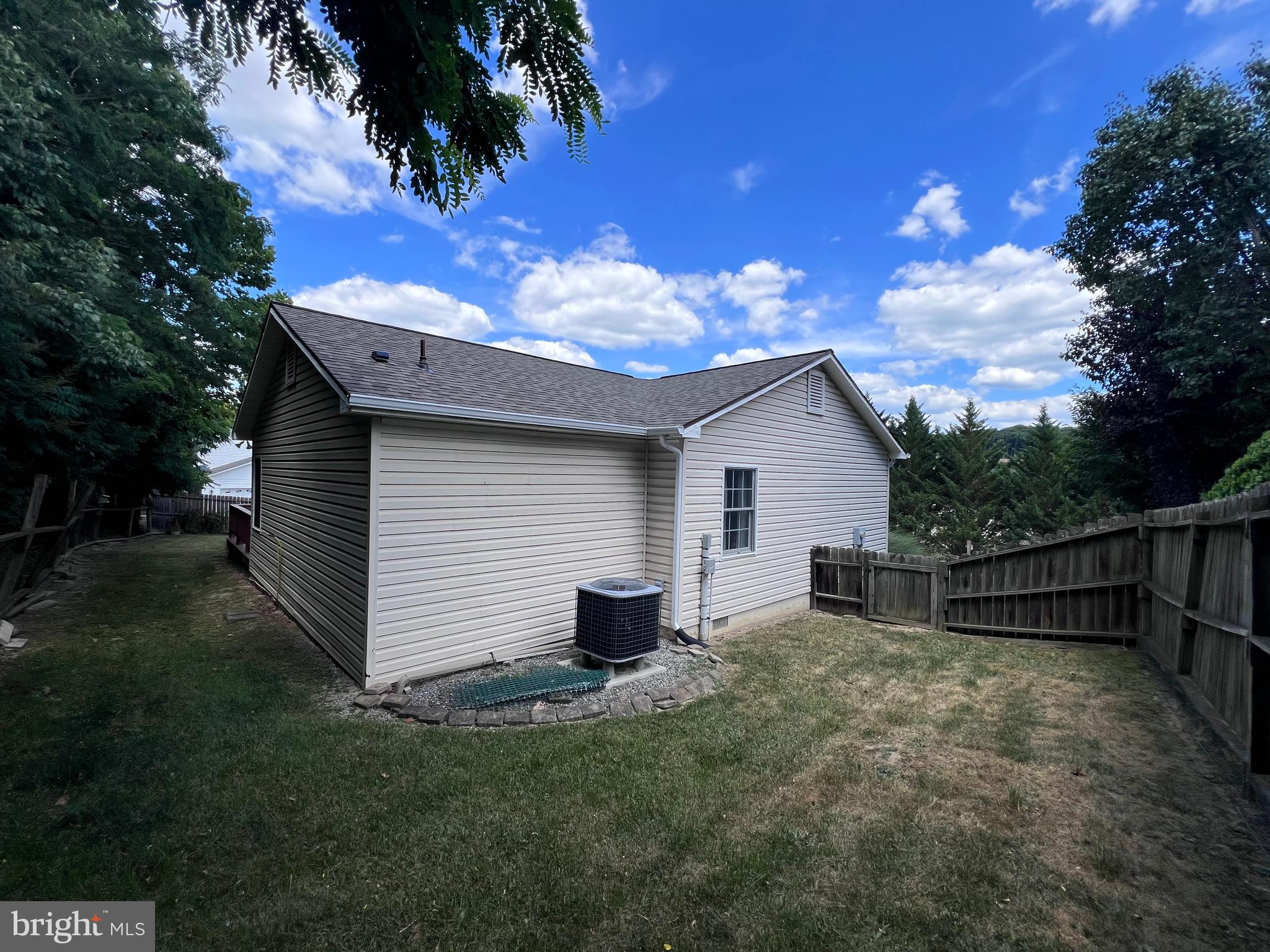 SOUTHRIDGE - Residential