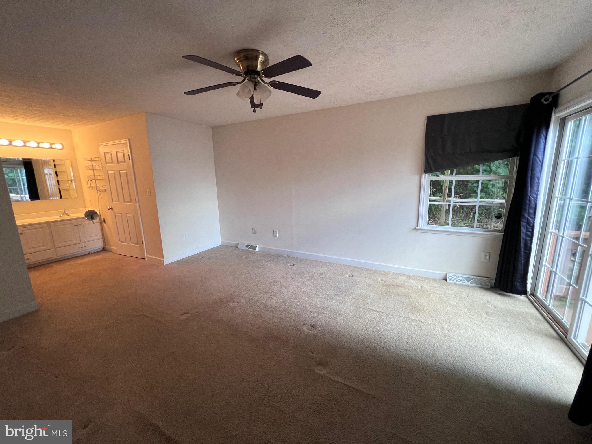 SOUTHRIDGE - Residential