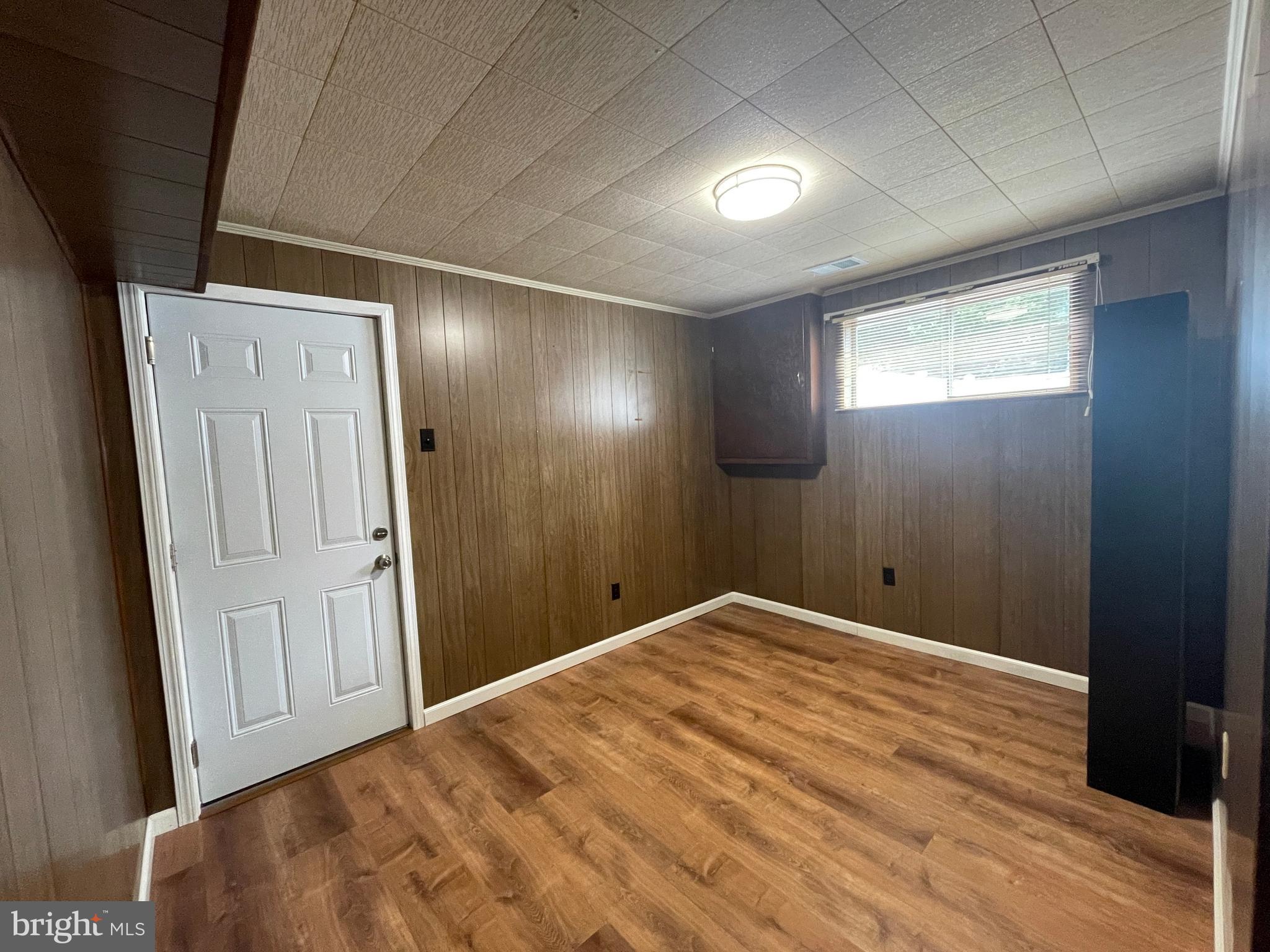 SUNNY RIDGE ESTATES - Residential Lease