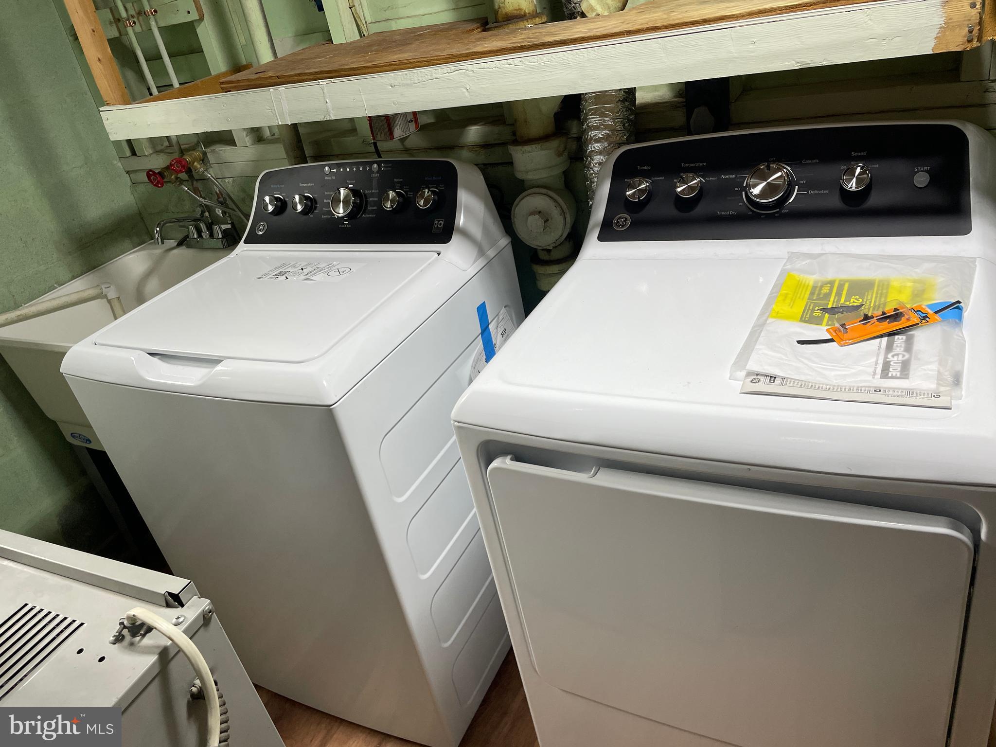 SUNNY RIDGE ESTATES - Residential Lease