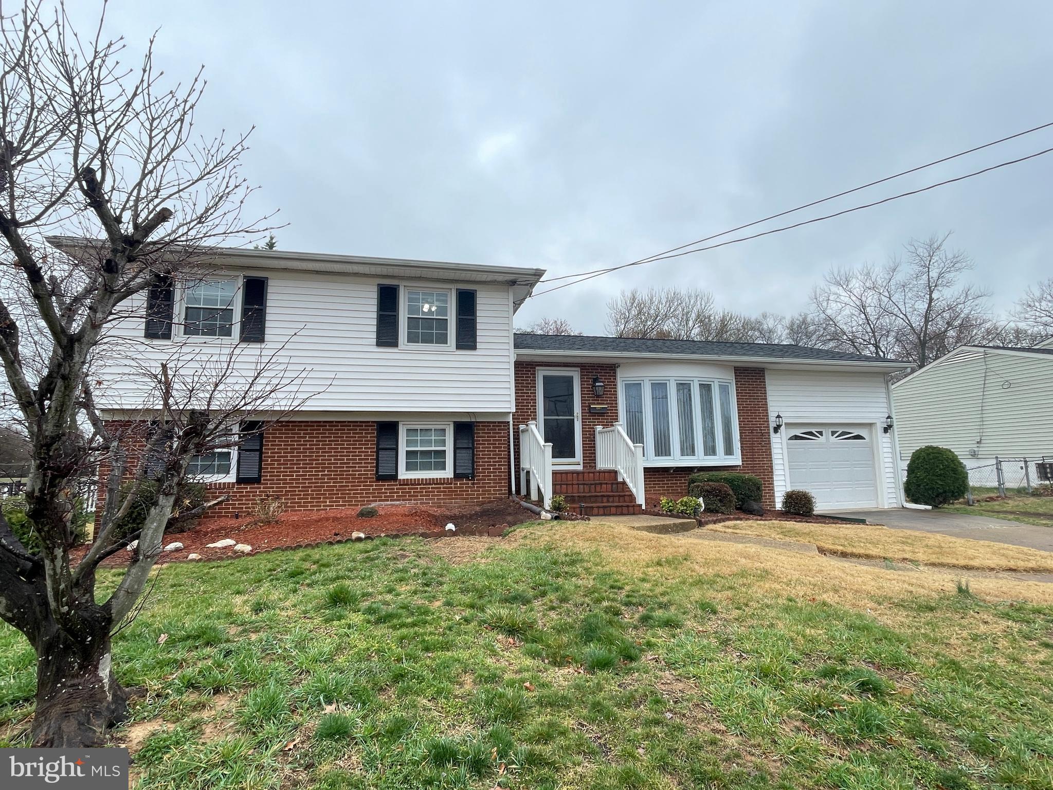 SUNNY RIDGE ESTATES - Residential Lease