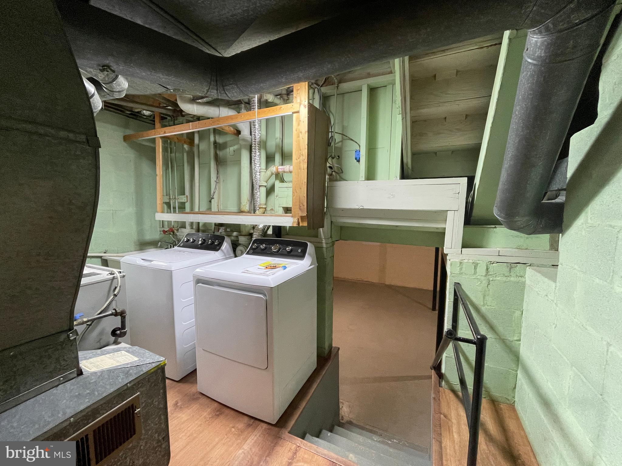 SUNNY RIDGE ESTATES - Residential Lease