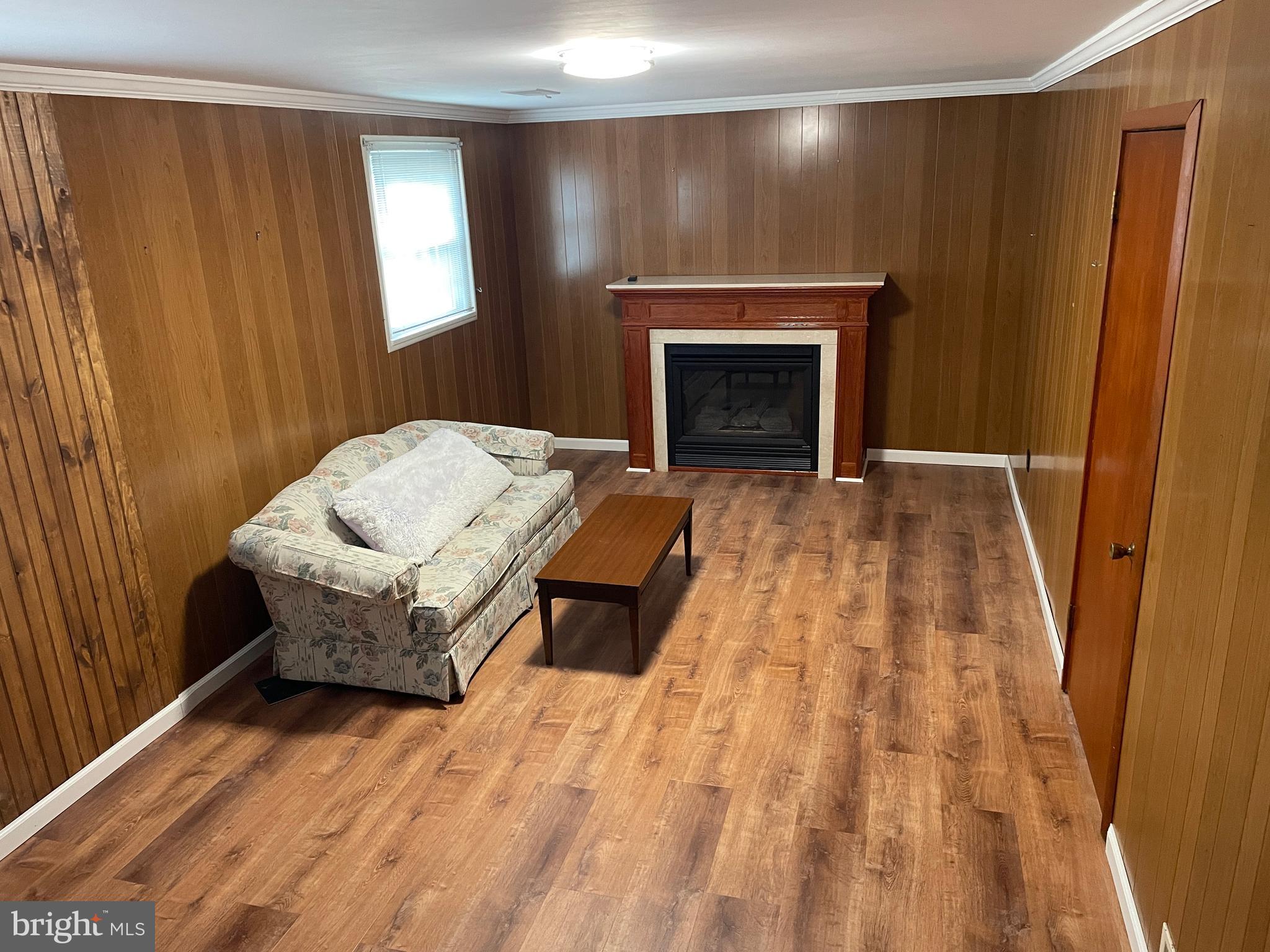 SUNNY RIDGE ESTATES - Residential Lease