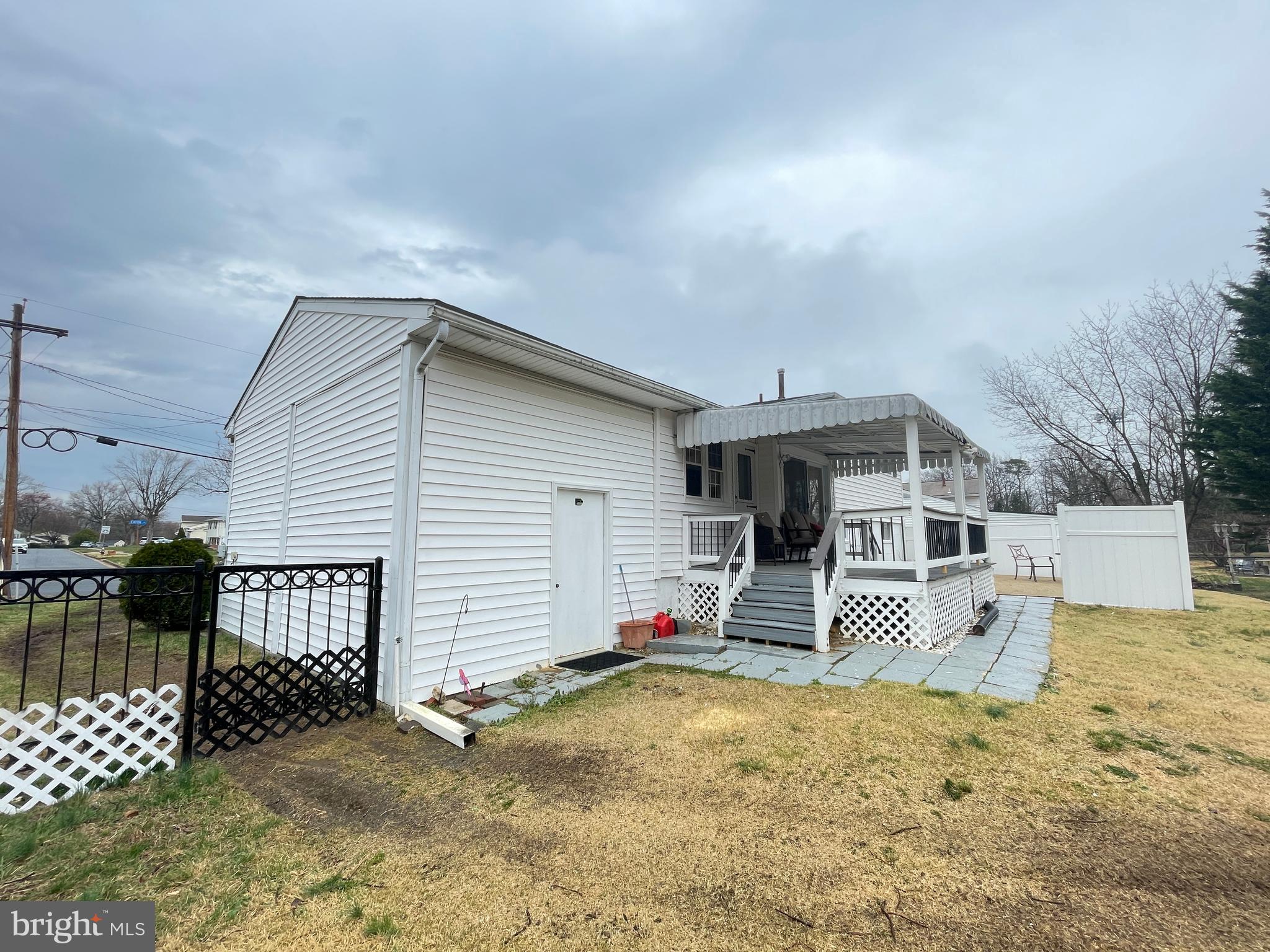 SUNNY RIDGE ESTATES - Residential Lease