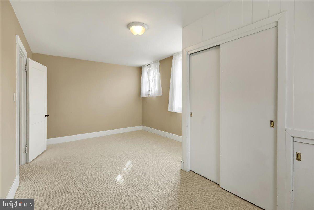 WYOMISSING HILLS - Residential