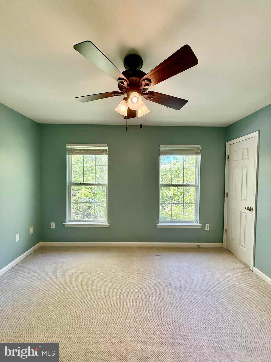 LAKELANDS - Residential Lease