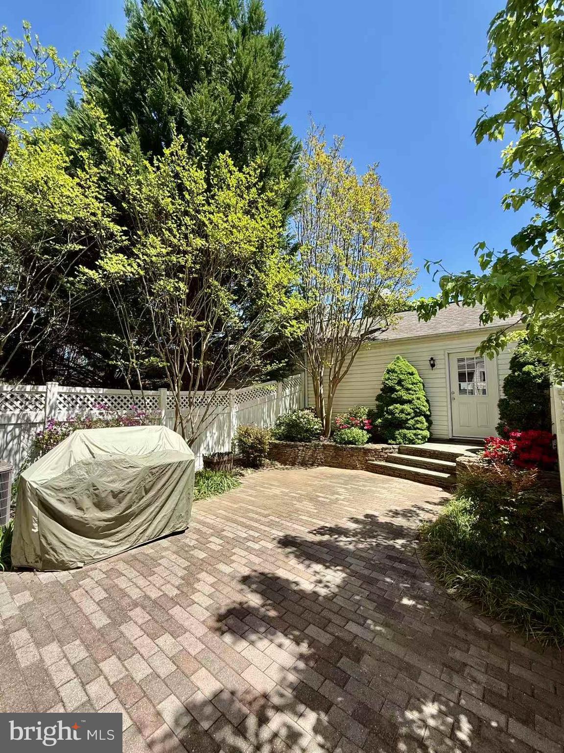 LAKELANDS - Residential Lease