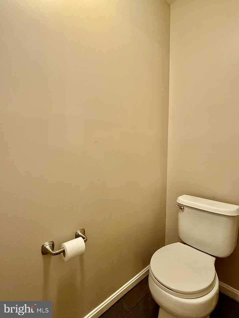 LAKELANDS - Residential Lease