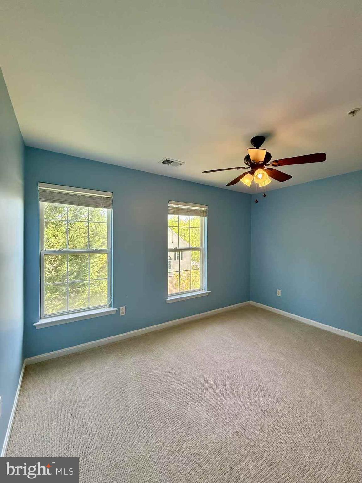 LAKELANDS - Residential Lease