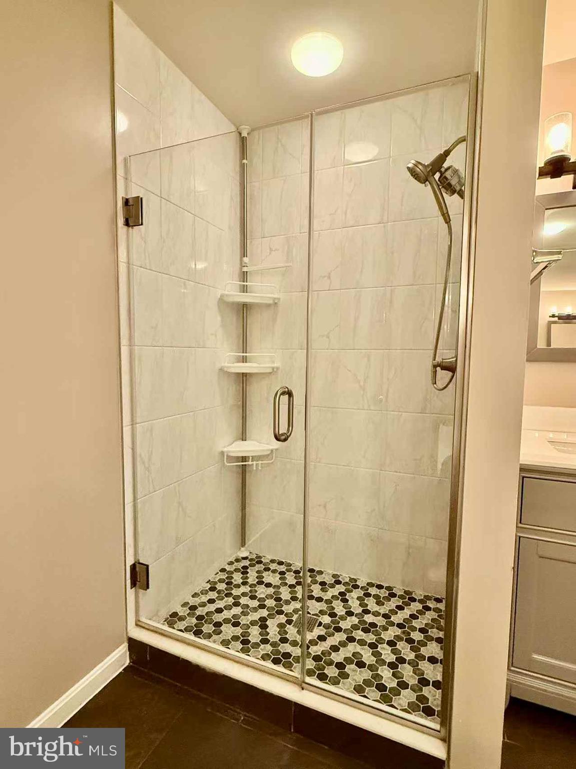 LAKELANDS - Residential Lease