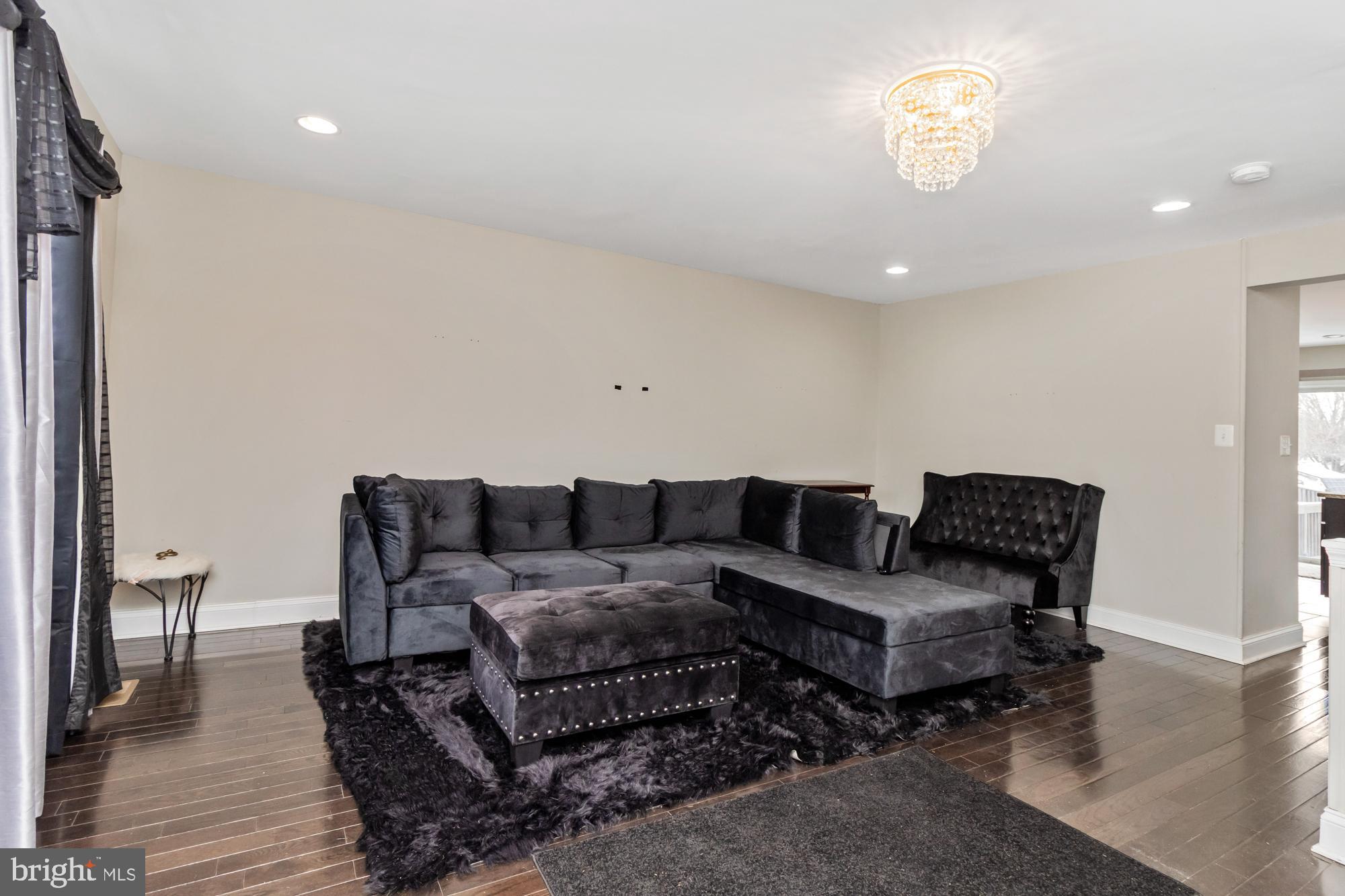 PARKVIEW TRAIL - Residential