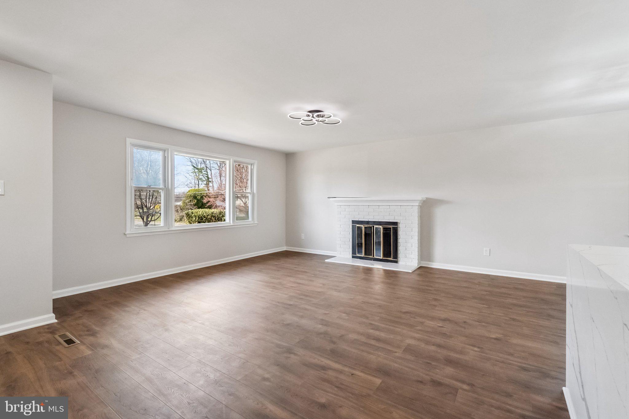 SPRINGFIELD - Residential