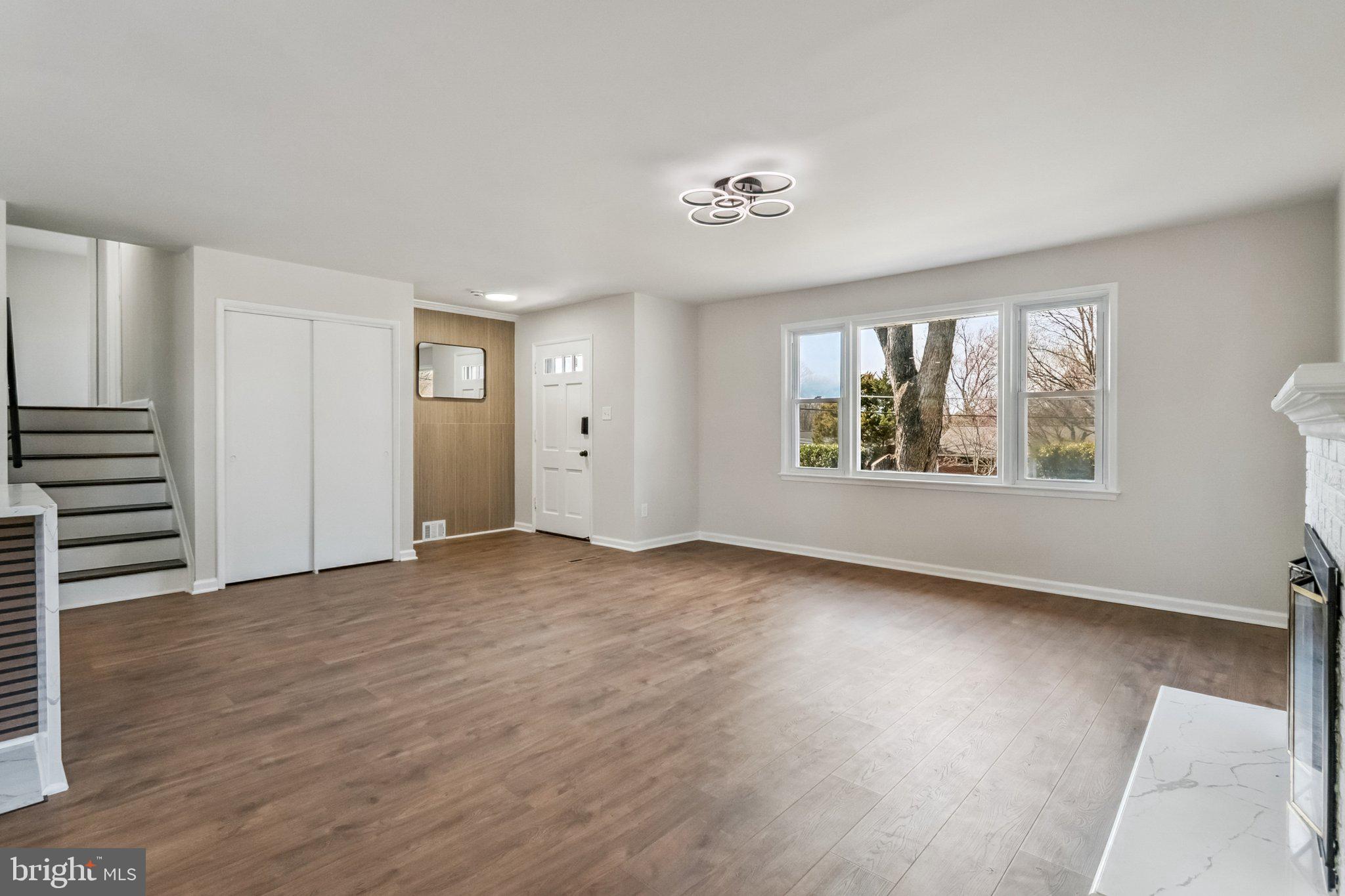 SPRINGFIELD - Residential