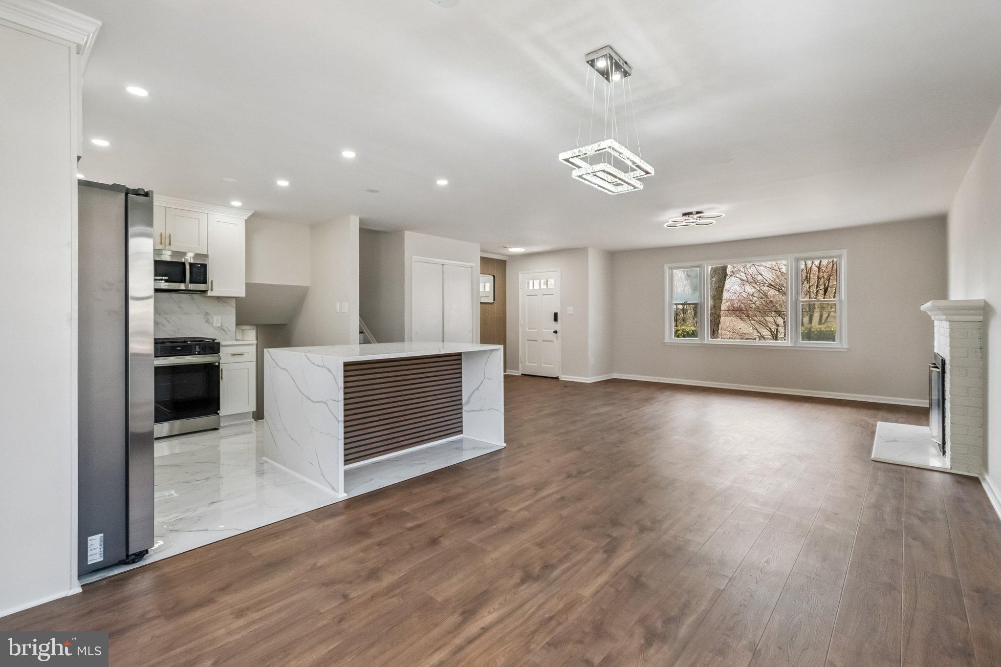 SPRINGFIELD - Residential