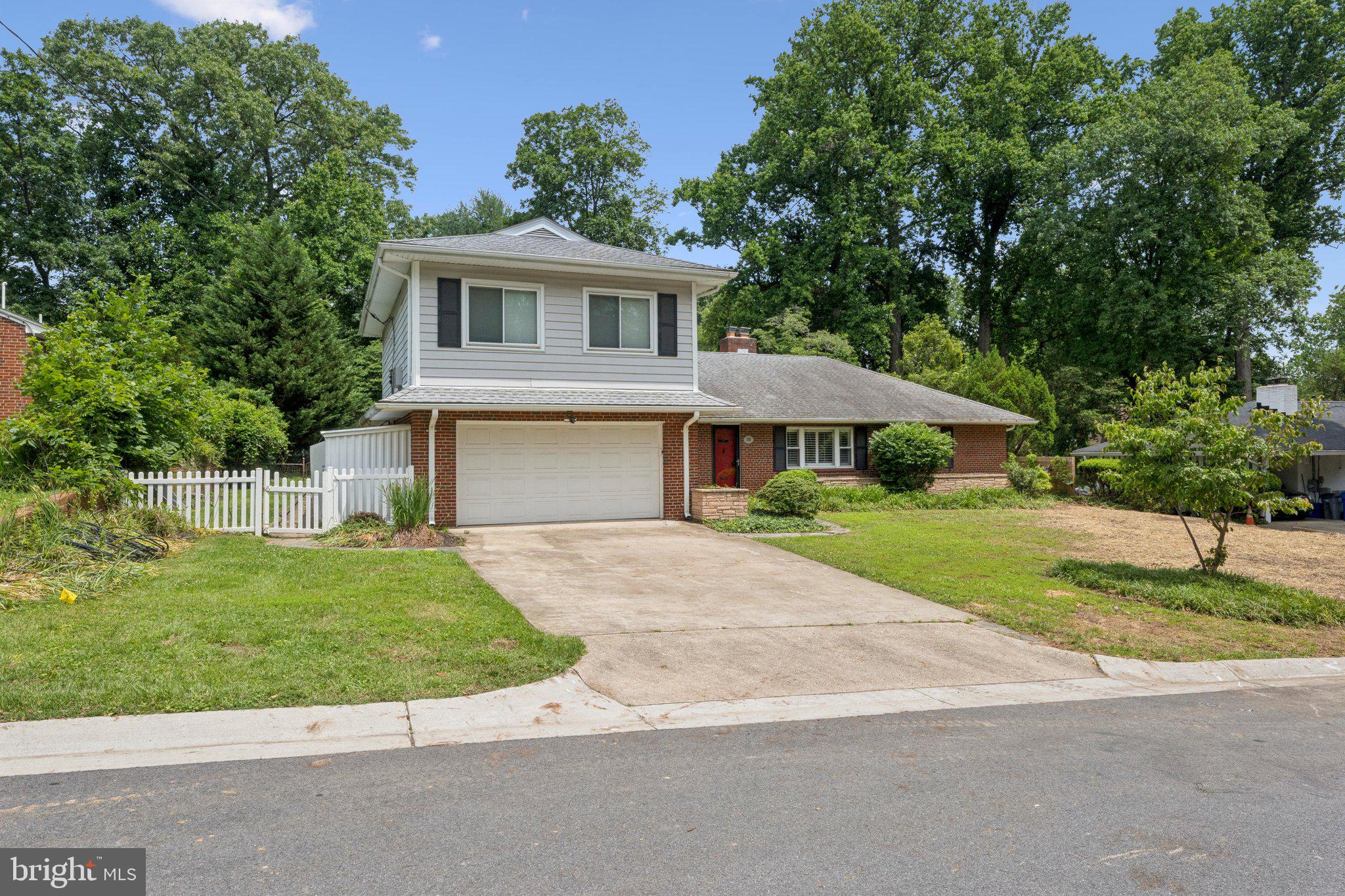 310 SOUTHWEST DRIVE