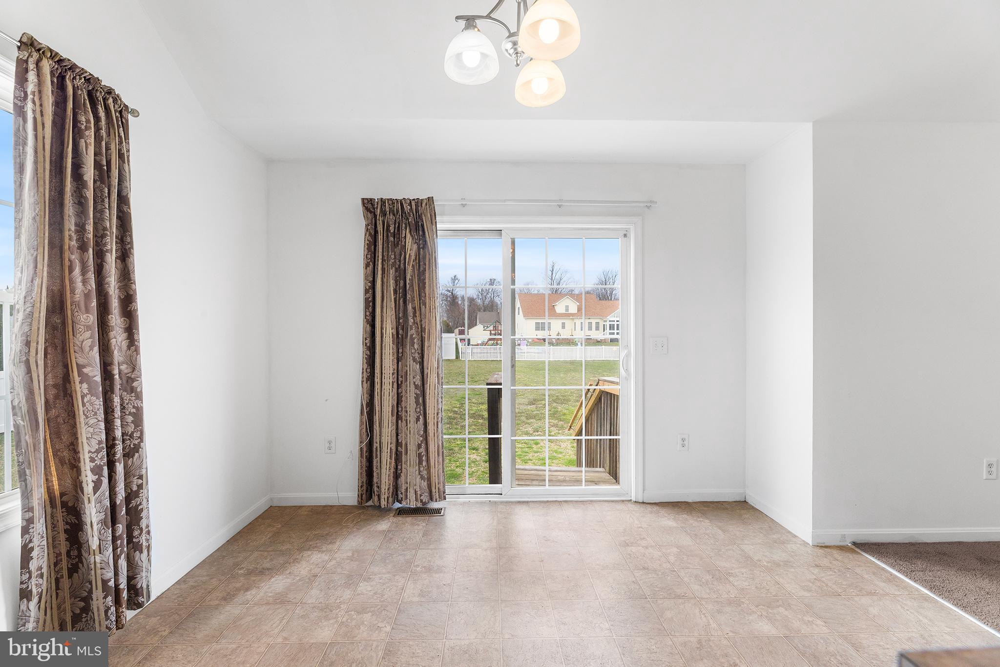 WHITETAIL RUN - Residential