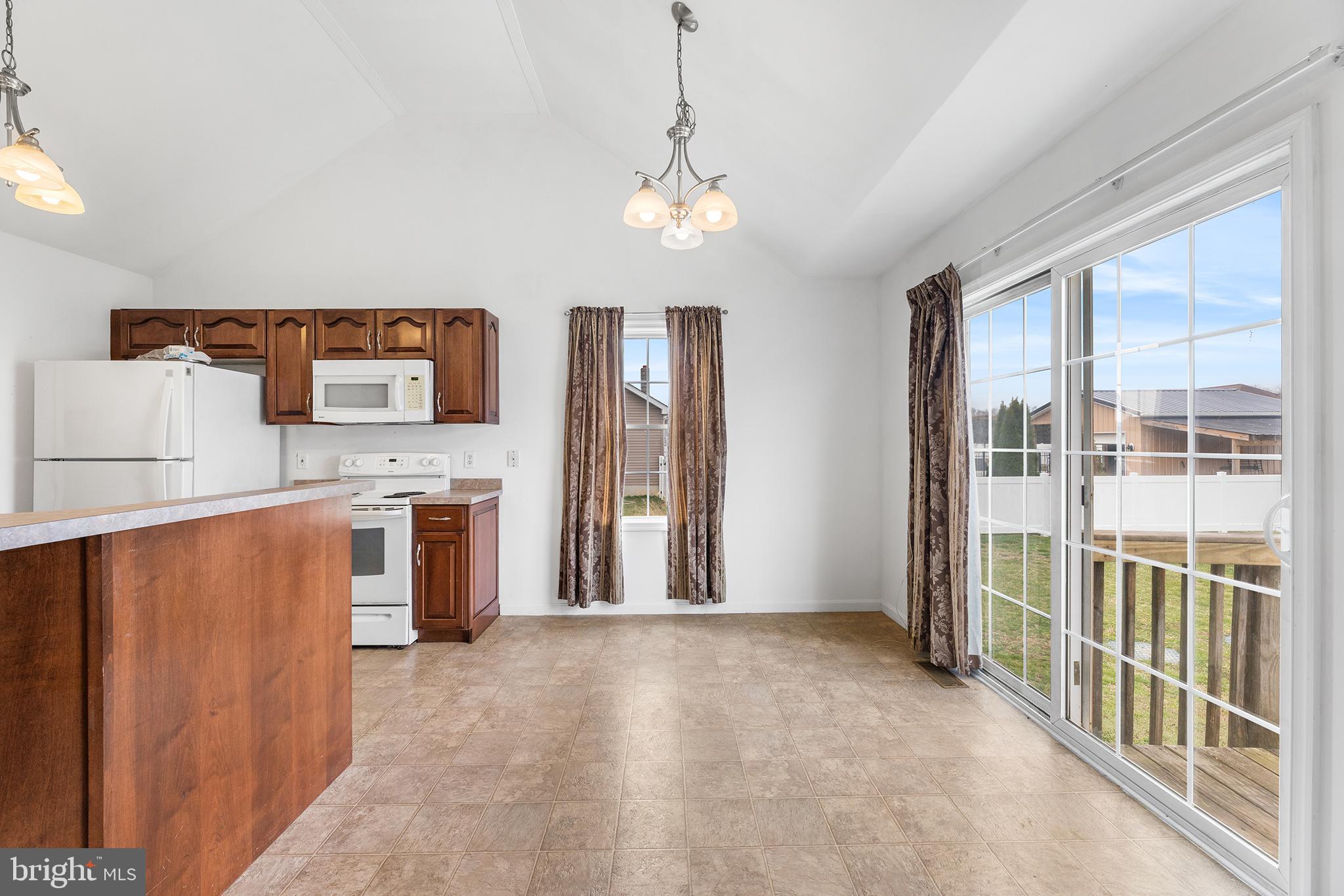 WHITETAIL RUN - Residential