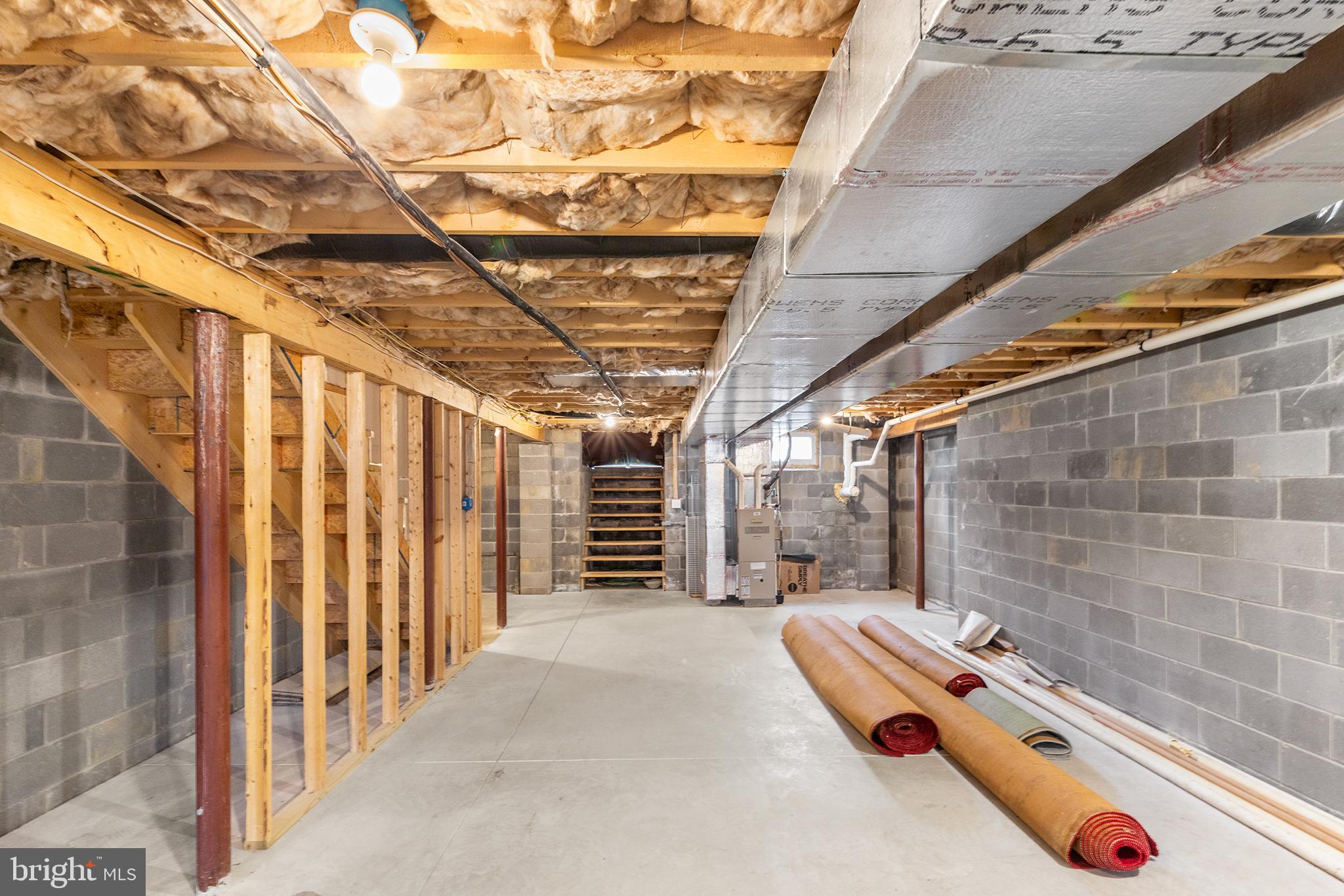 WHITETAIL RUN - Residential