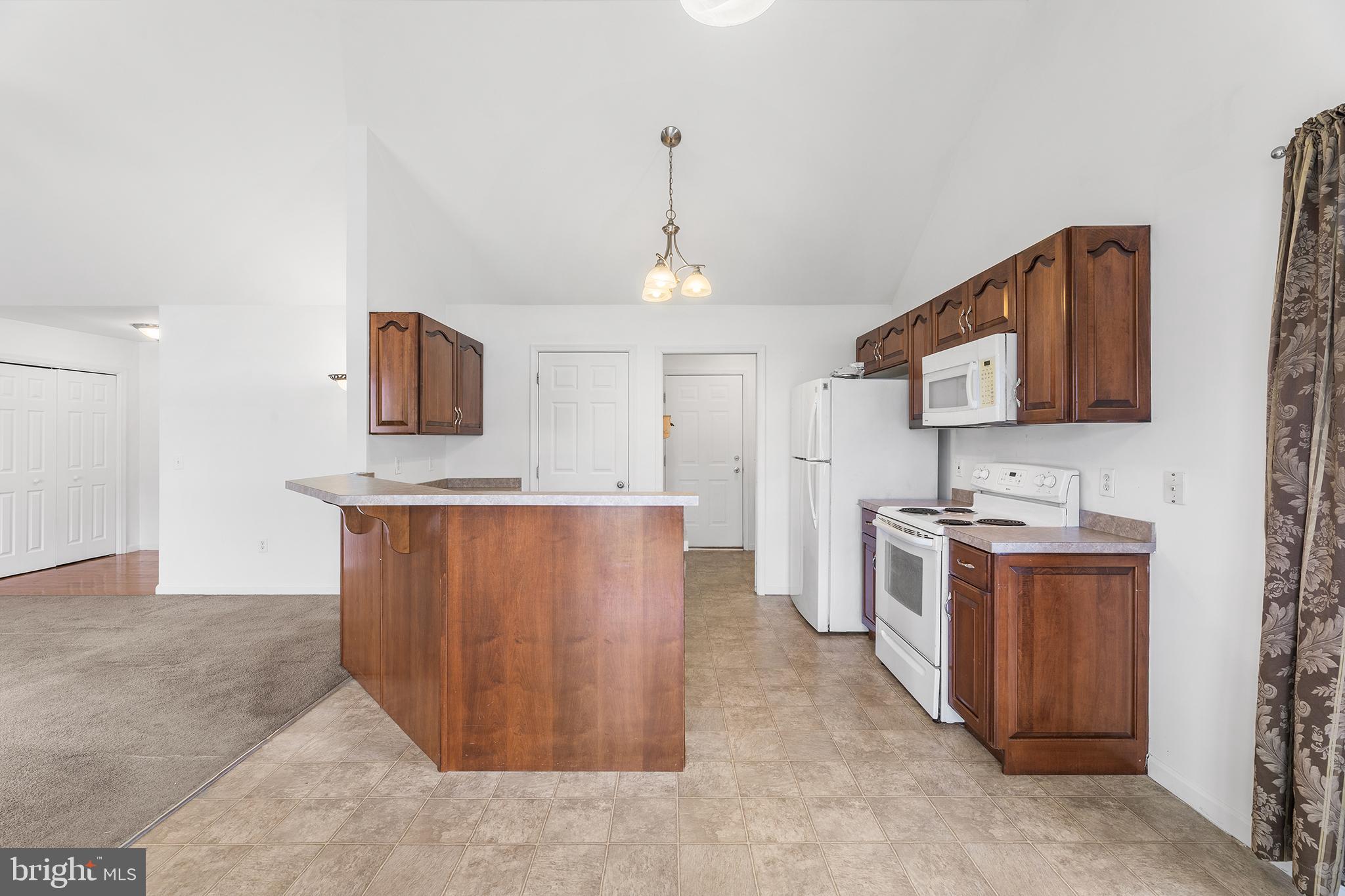 WHITETAIL RUN - Residential