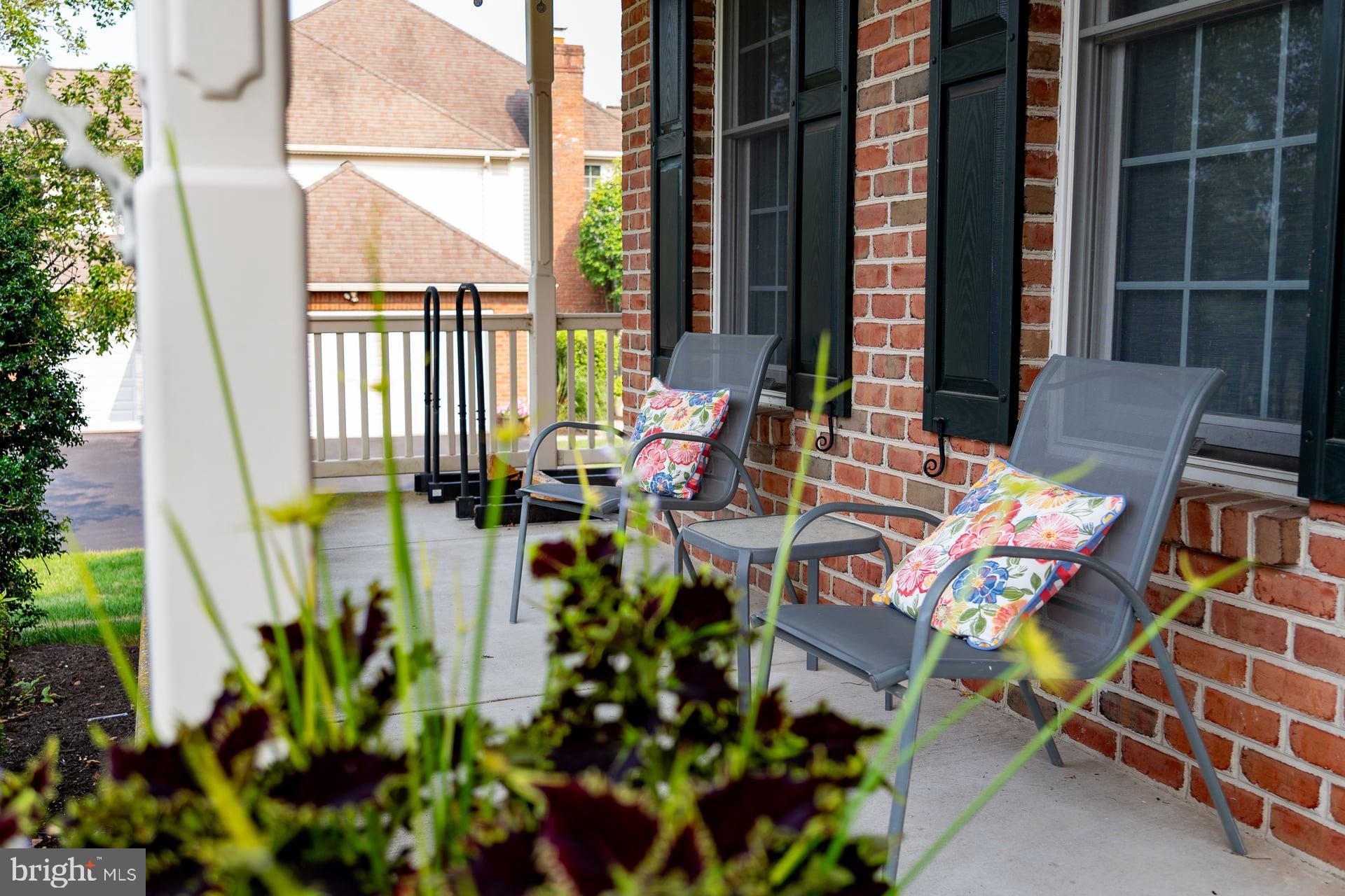 111 CRABAPPLE COURT